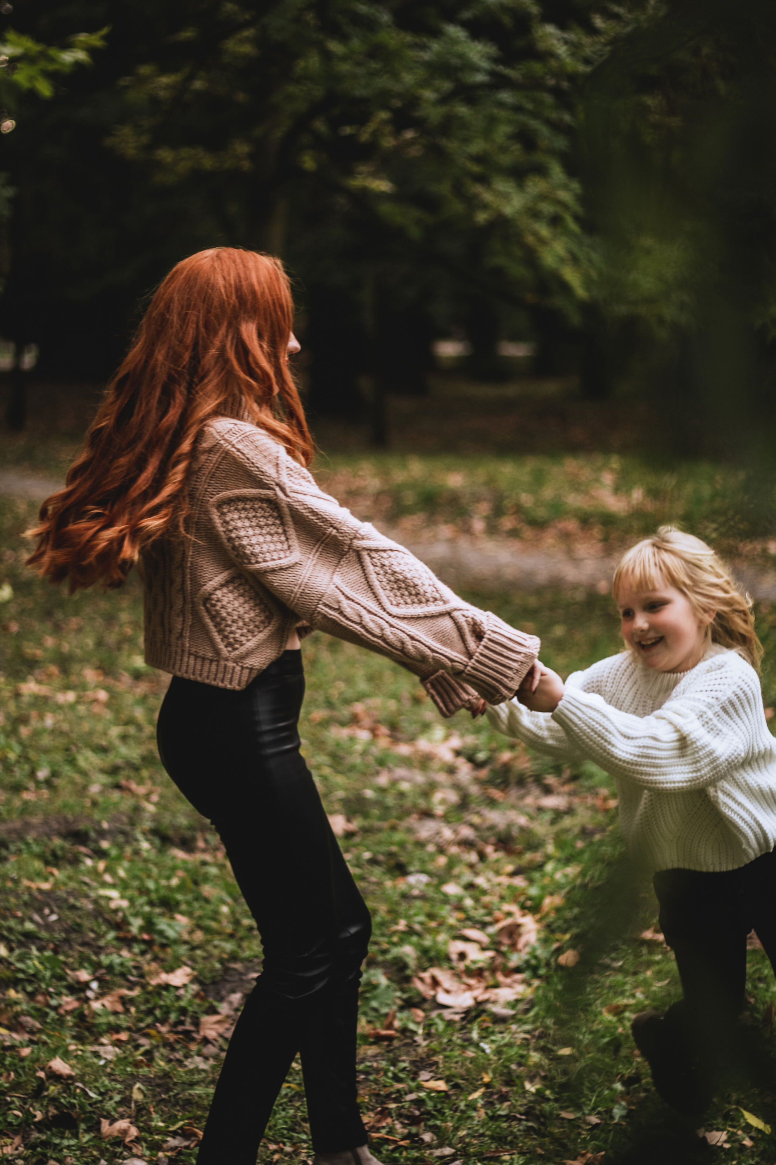 Прогулка в парке (Наталья, Элла, Саша и Кира). Фотограф в Крыму | Виктория Нотевская