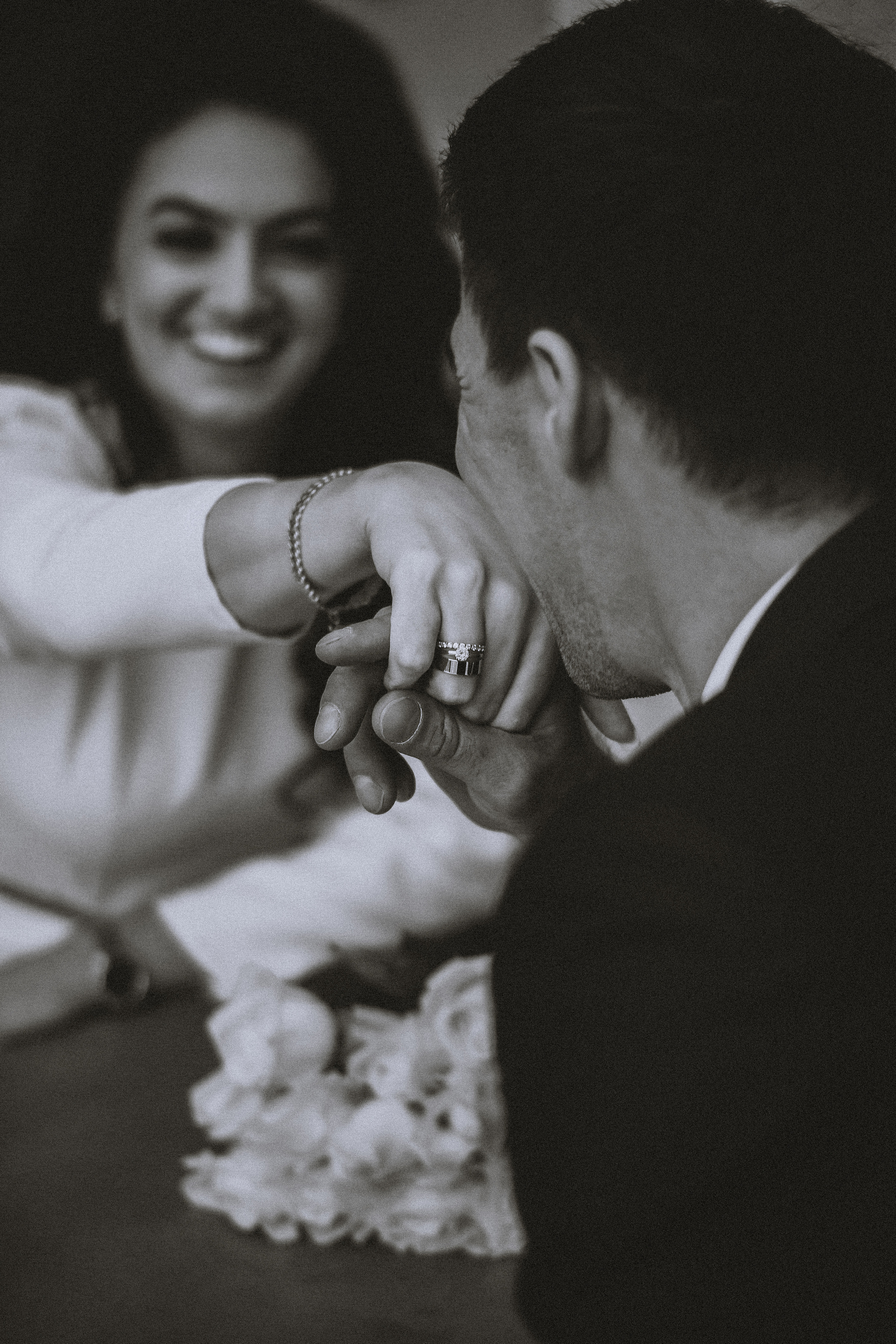 Закир и Эльвина (уличная съемка после ЗАГСа). Фотограф в Крыму | Виктория Нотевская