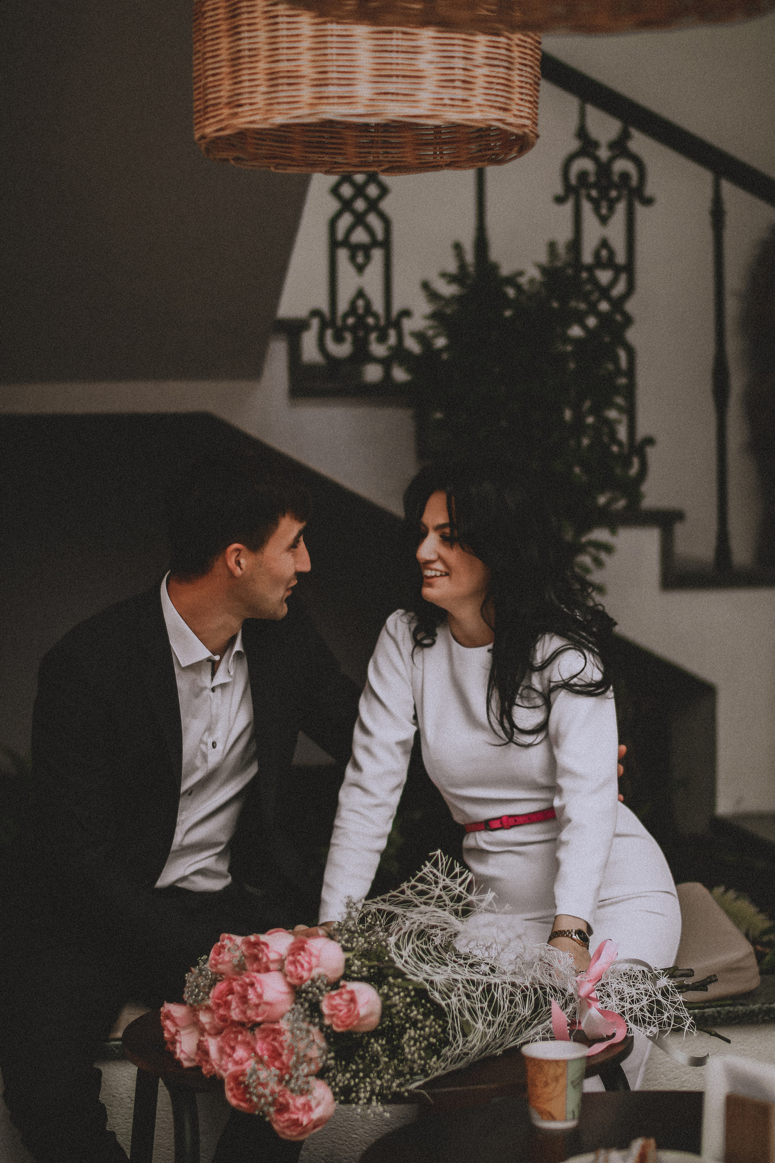 Закир и Эльвина (уличная съемка после ЗАГСа). Фотограф в Крыму | Виктория Нотевская