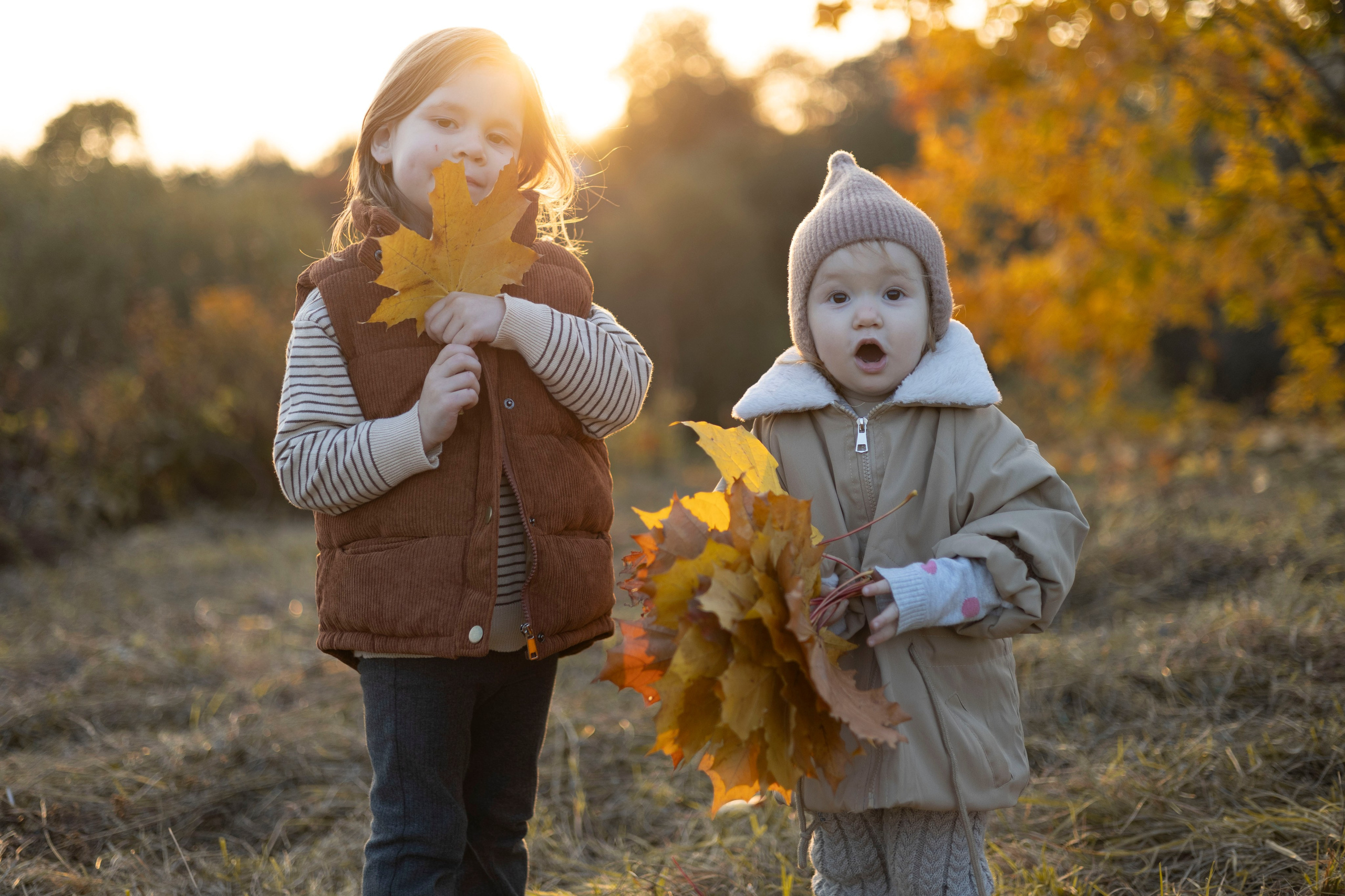 Осенняя прогулка папы с дочками. Семейный и детский фотограф в Москве Анастасия Мурга