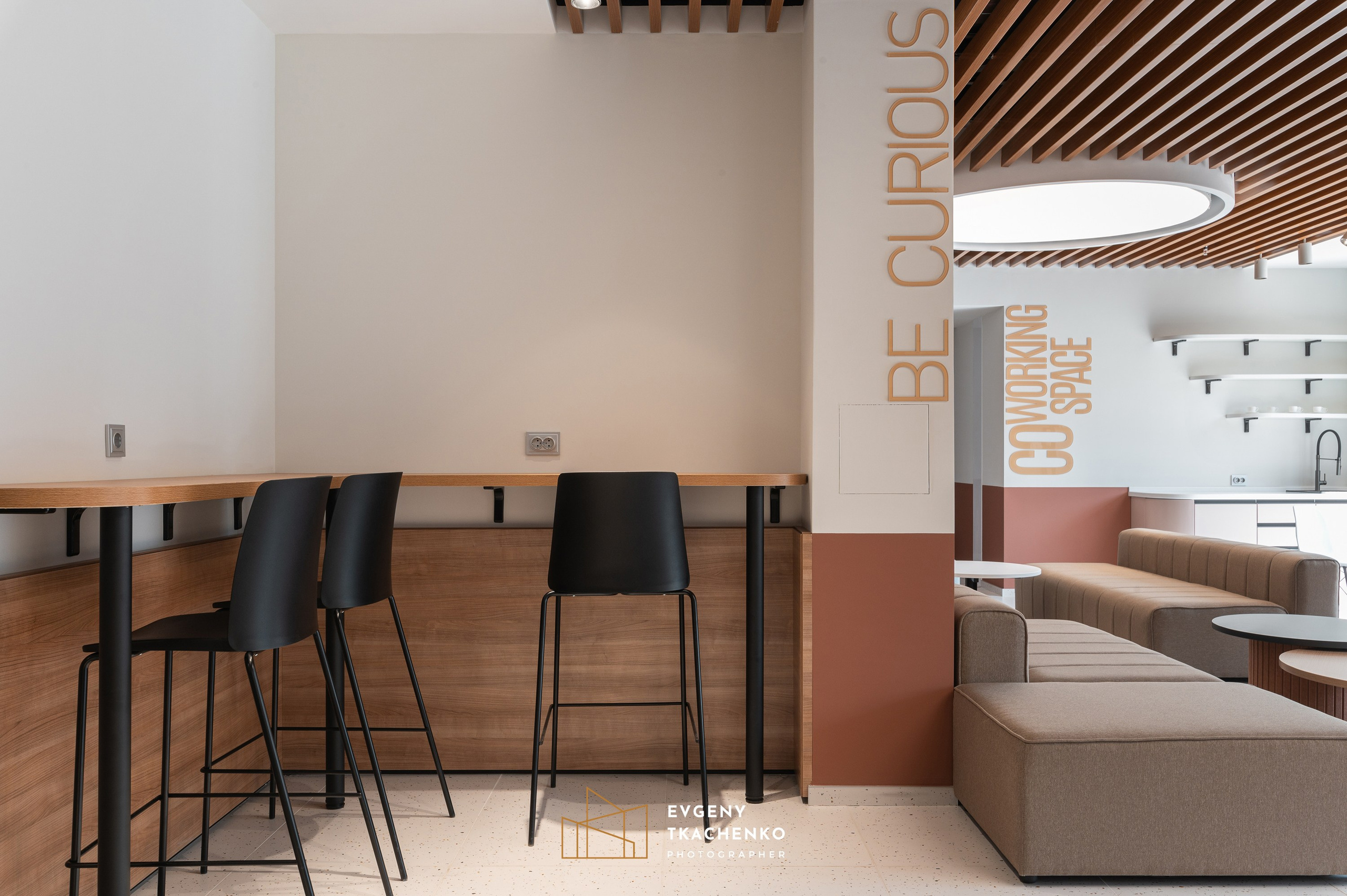 Общежитие университета NarXoz в Алматы. Архитектурный и интерьерный фотограф в Казахстане