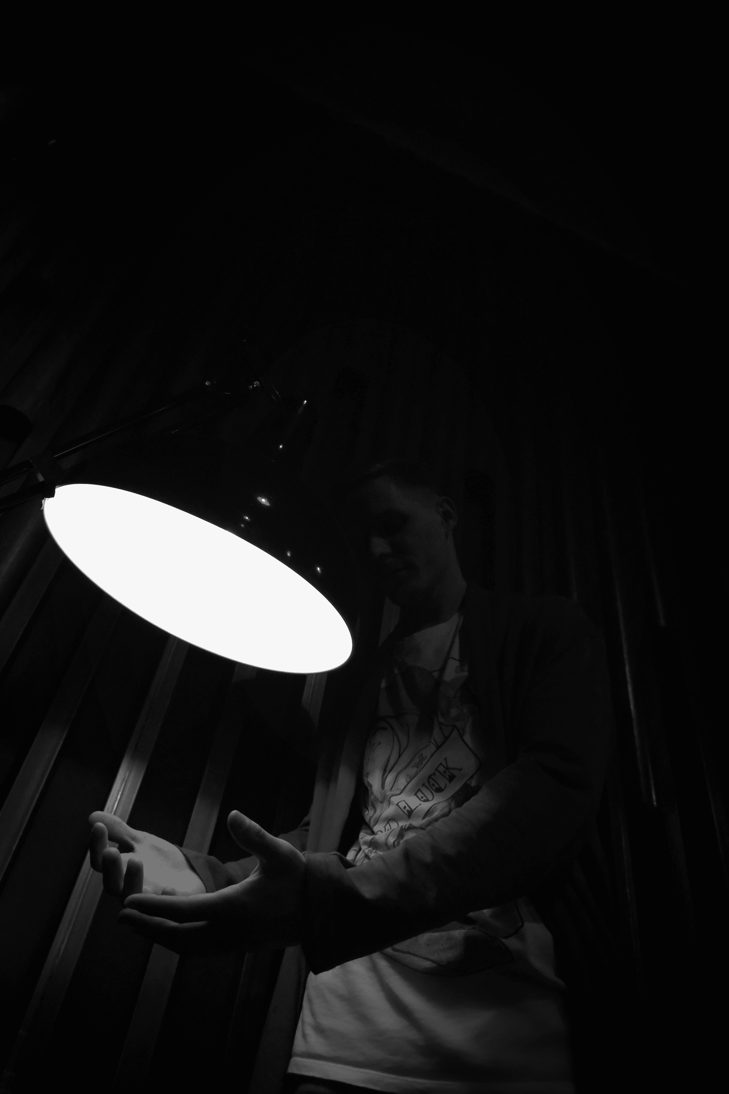 TESLA GAMBLER | LAUGH. Индивидуальная фотосъёмка в Москве. Фотограф Василиса Тарасова