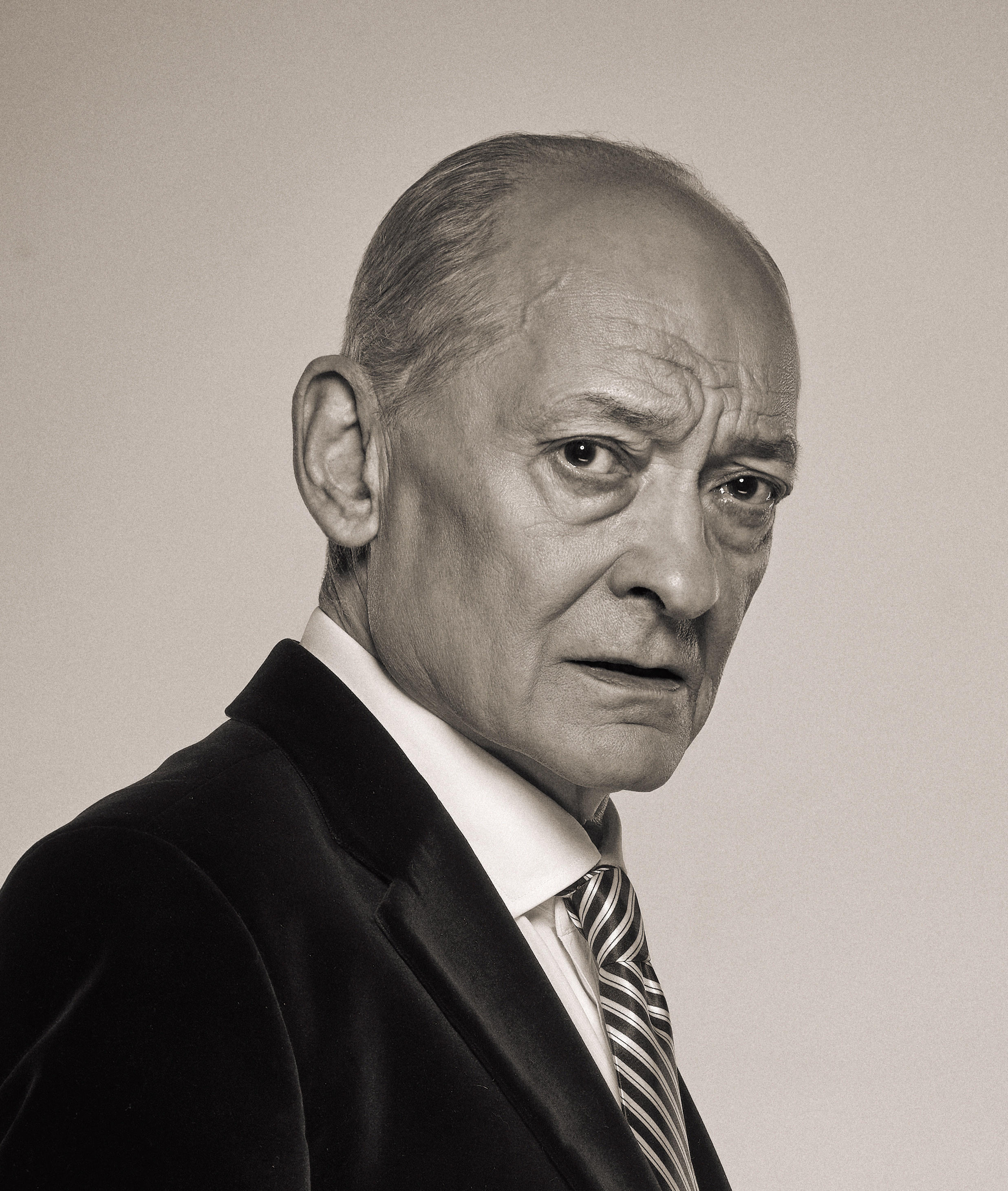 PORTRAIT. Www.apowerstudio.com