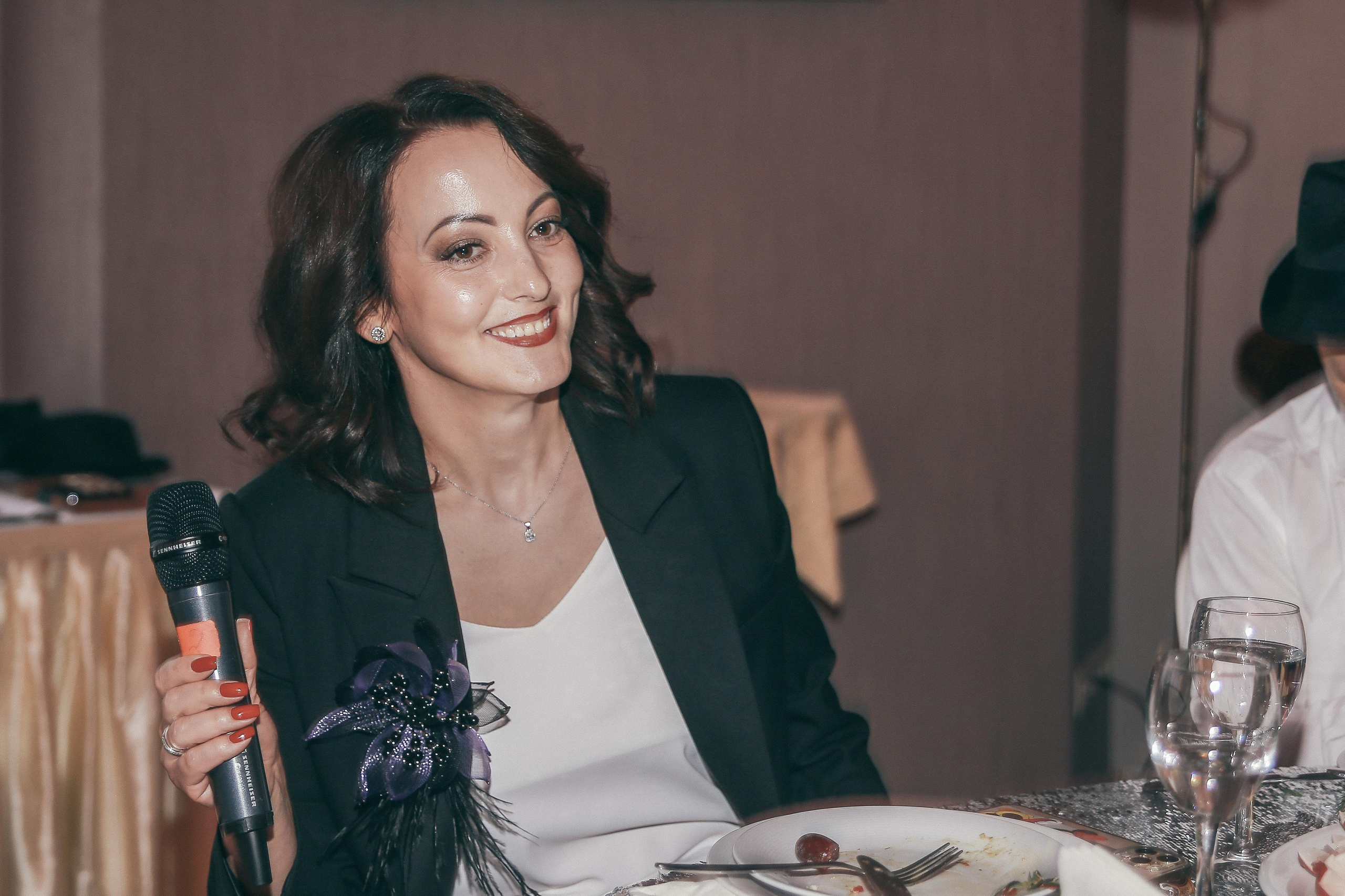 Юбилей в ресторане Кутузов. Антонина Морозова, профессиональный семейный фотограф видеограф