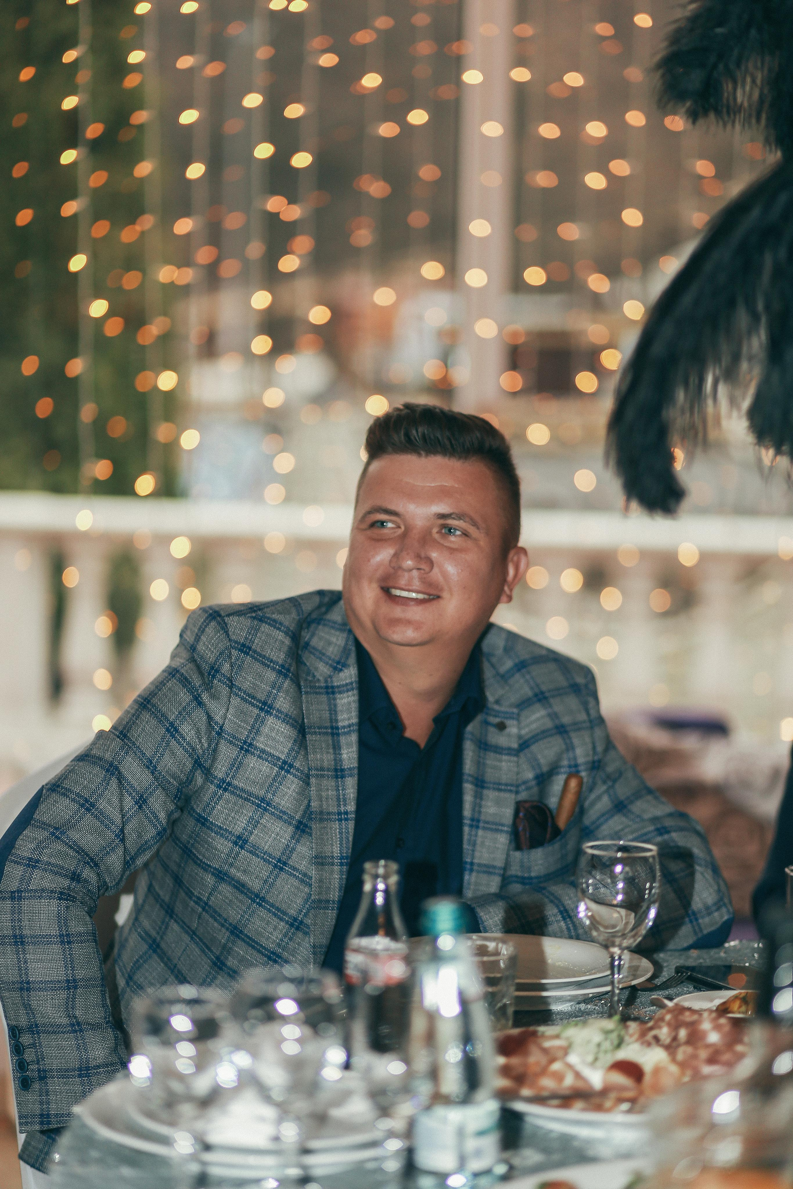 Юбилей в ресторане Кутузов. Антонина Морозова, профессиональный семейный фотограф видеограф