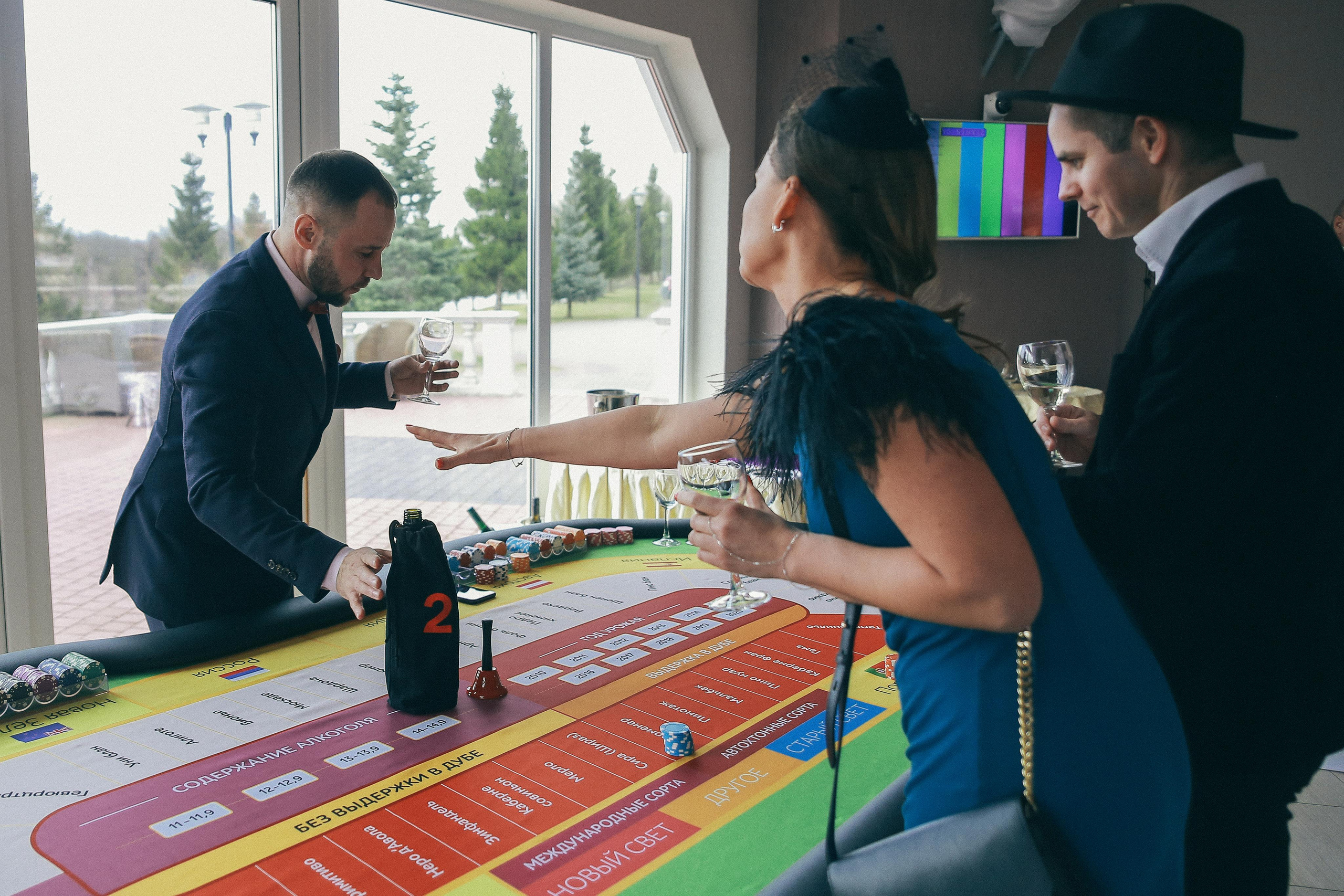 Юбилей в ресторане Кутузов. Антонина Морозова, профессиональный семейный фотограф видеограф