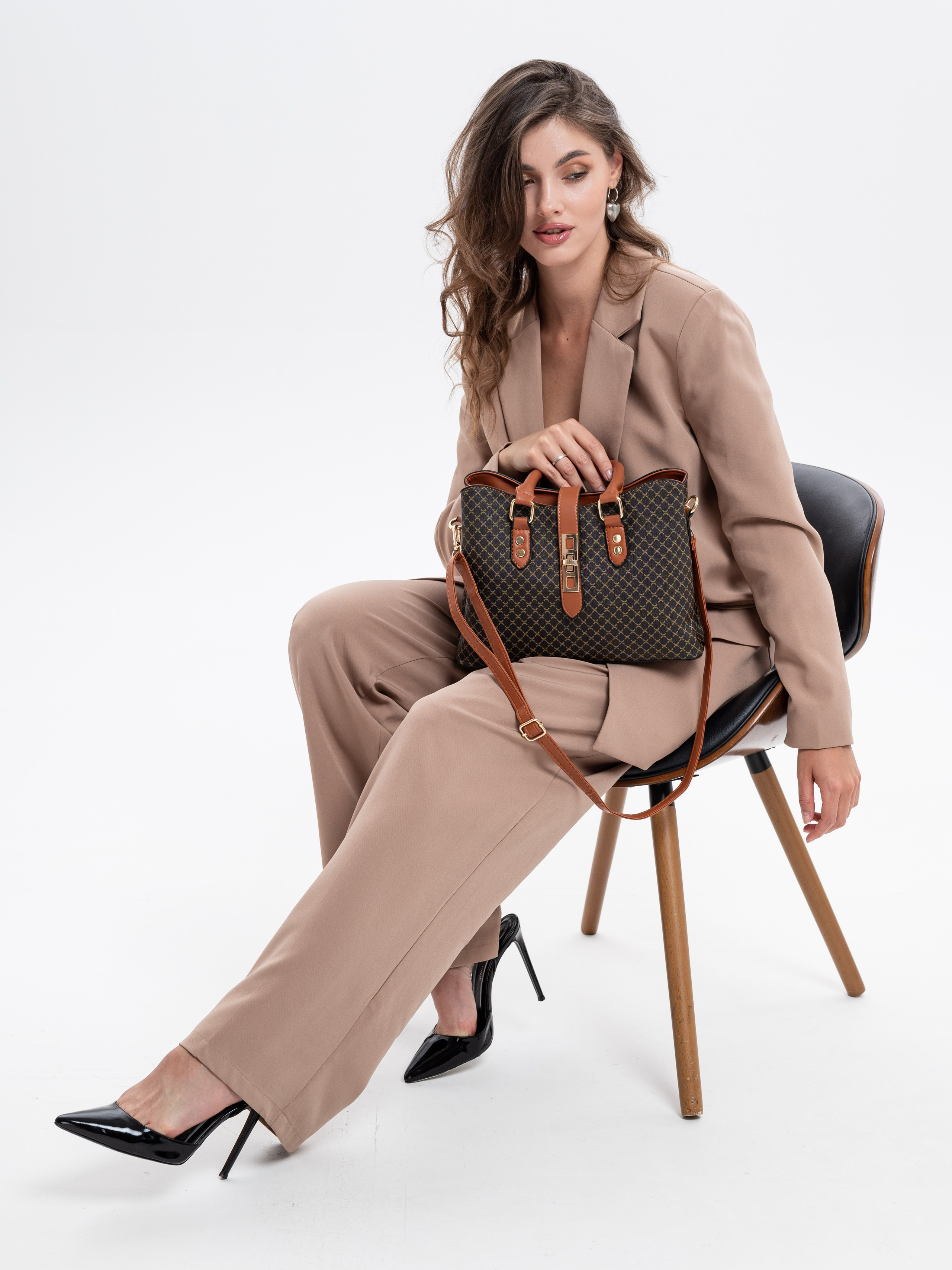 Женские сумки 2. Предметный фотограф, фото для маркетплейсов Пятигорск, КМВ