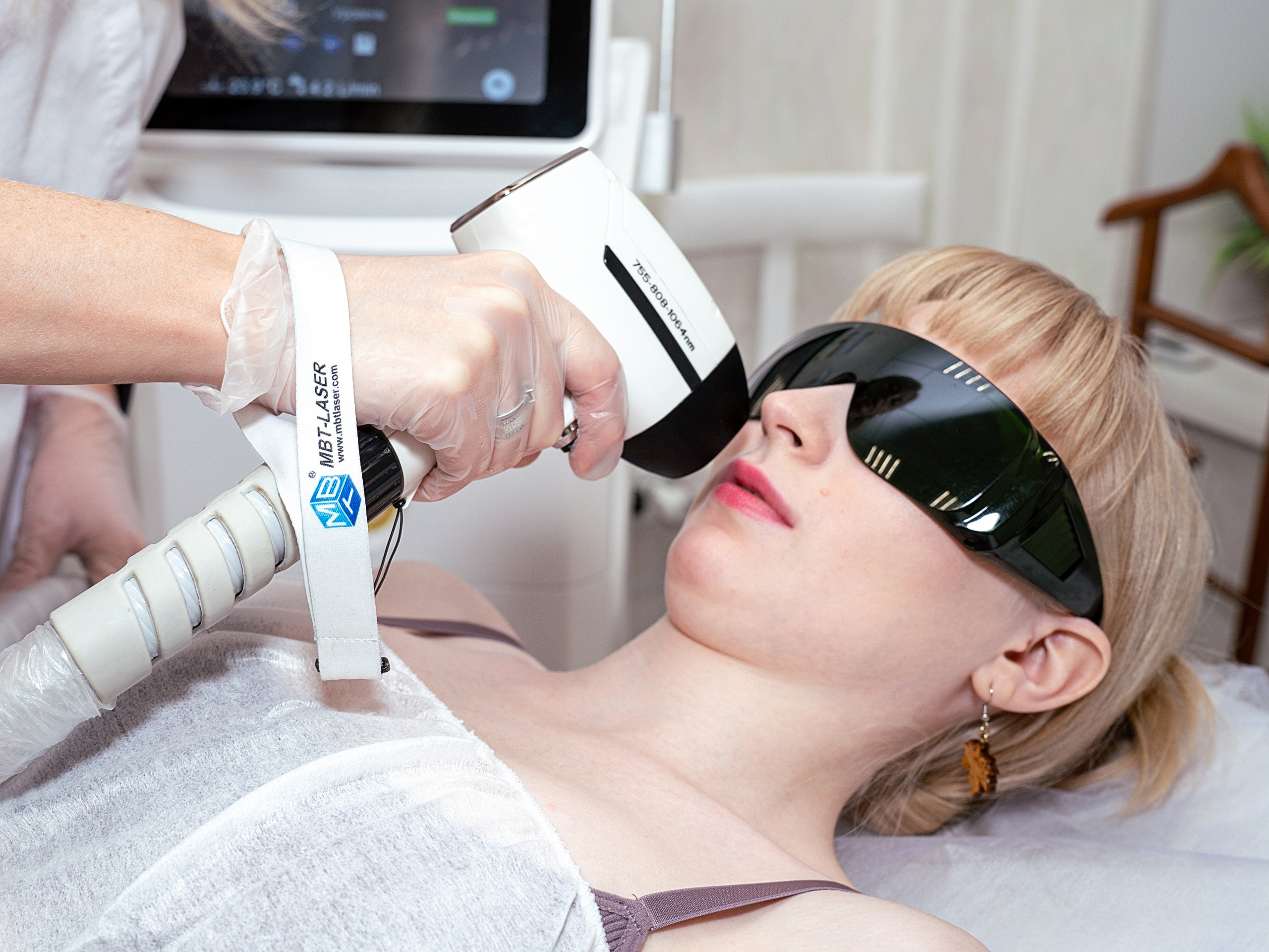 Салон Эпиляции. Фотограф Зинаида Евдокимова