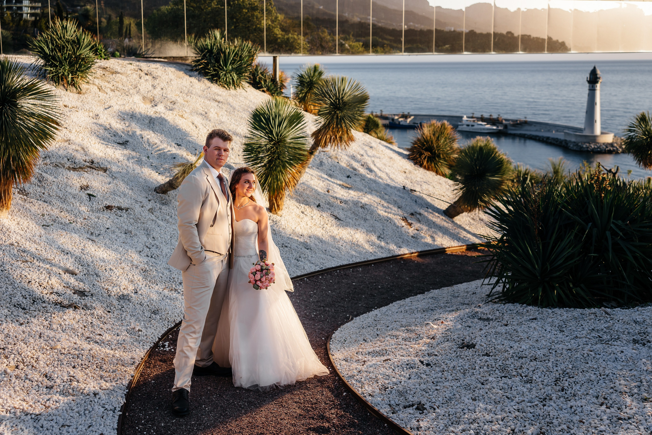 Сакура в Японском саду. Анонс свадьбы для Никиты и Марины. Свадебный фотограф в Крыму и Севастополе Ольга Баскакова