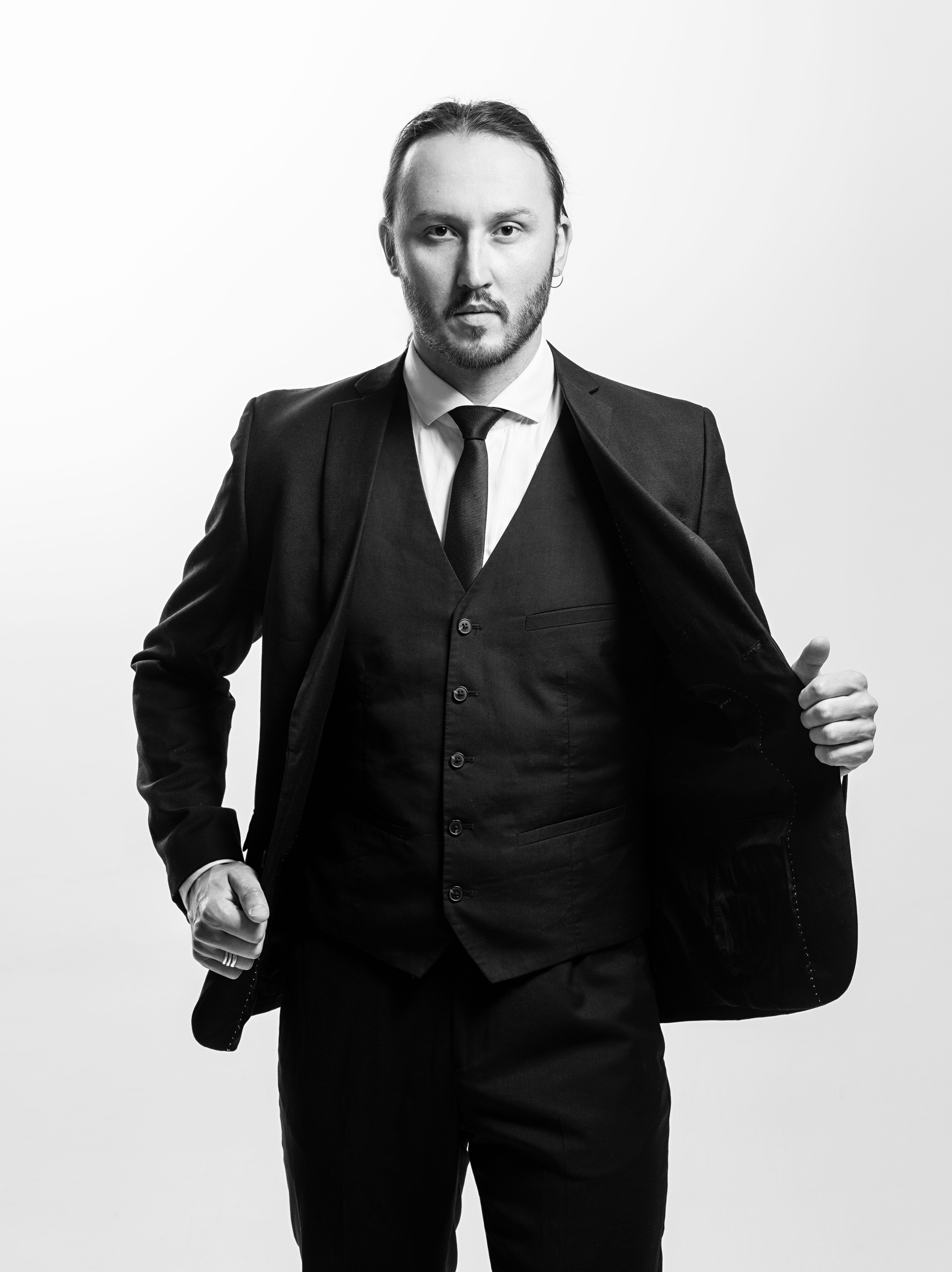 Портфолио «Бизнес портрет». Проект «Монохром»