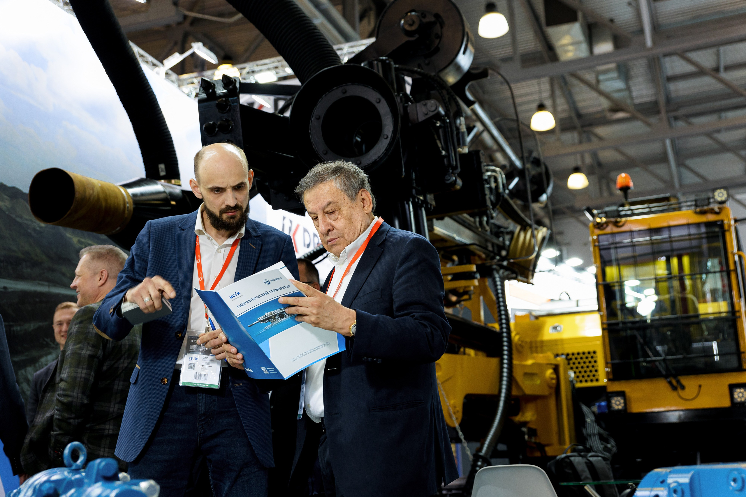 Выставка компании «Инстройтехком». Репортажный фотограф Семён Борисов | Москва