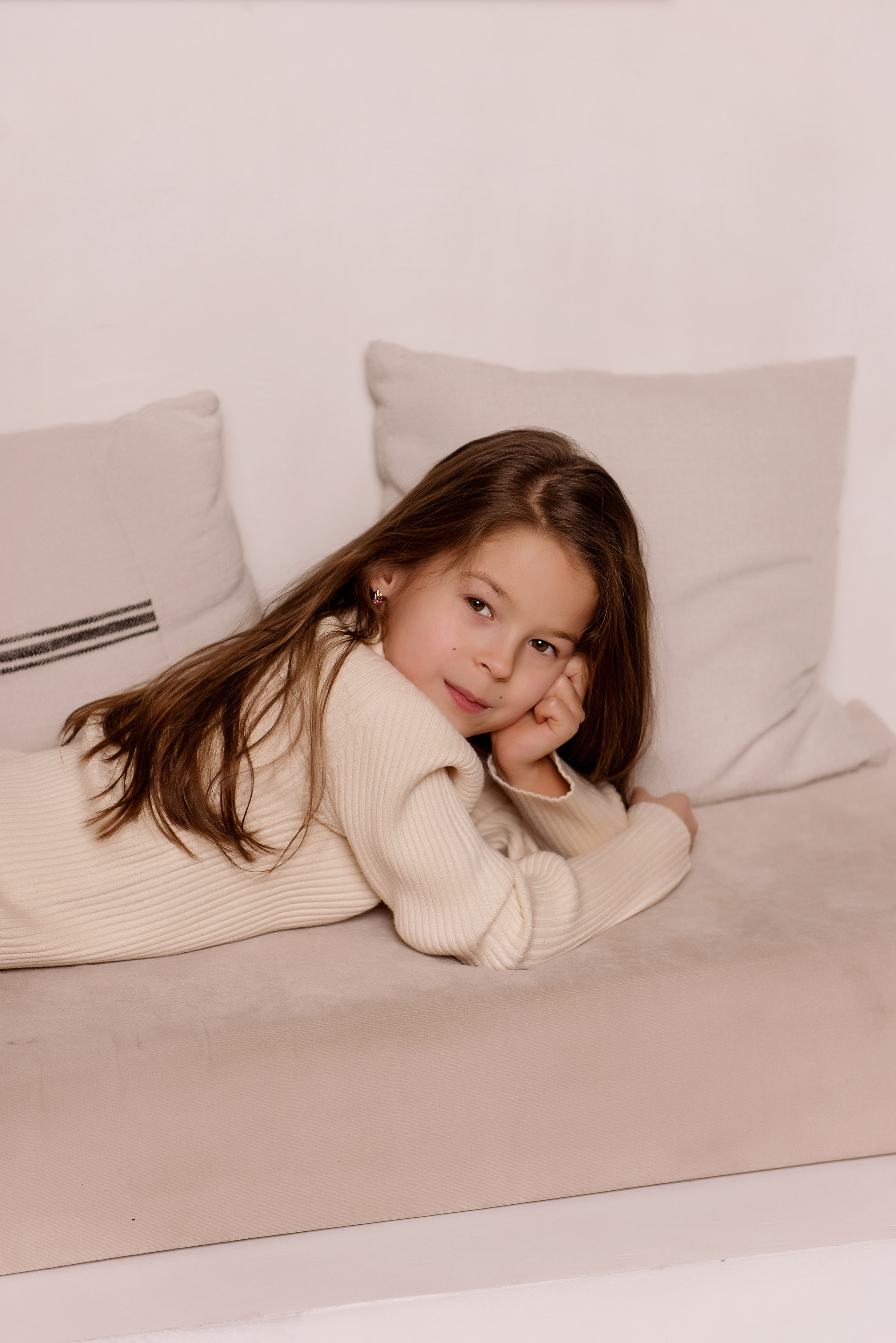 Олеся и Вика Новогодняя фотосессия в Москва. Детский фотограф в Долгопрудном и Москве