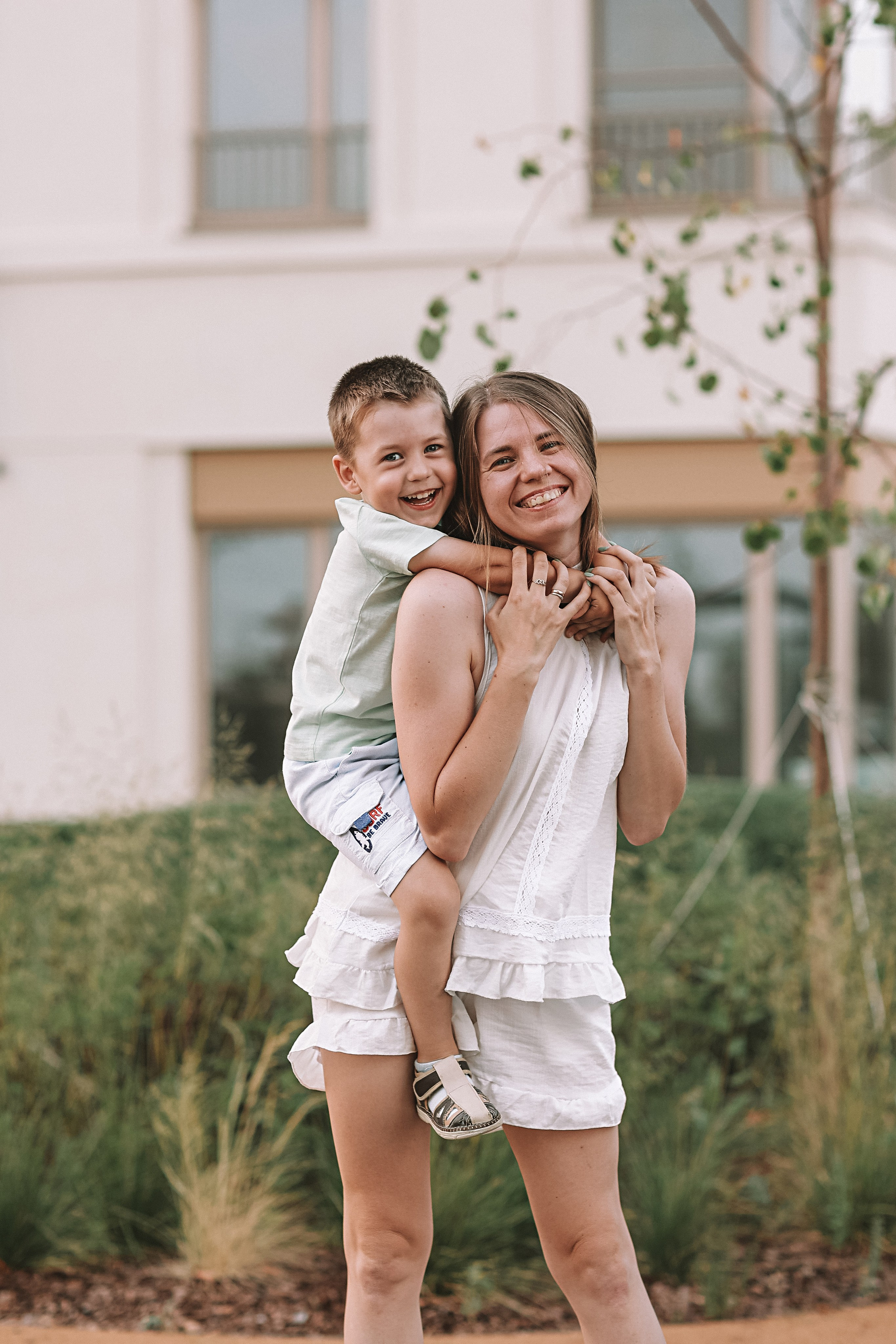 Дворы. Семейный фотограф Тюмень, фотограф на роды Салмина Мария