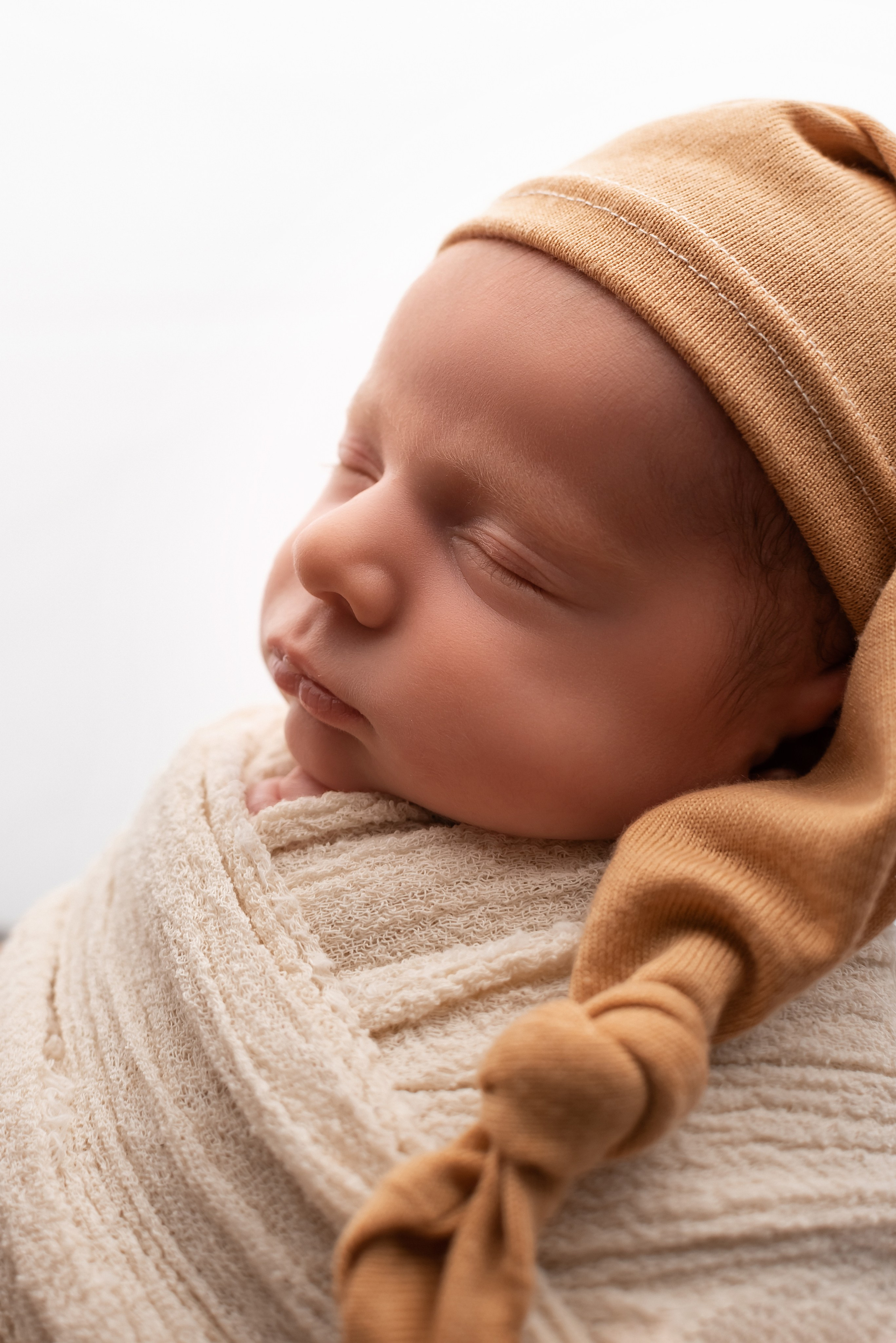 Новорождённые (в обмотках). Детский фотограф новорождённых в Минске Боровик Екатерина