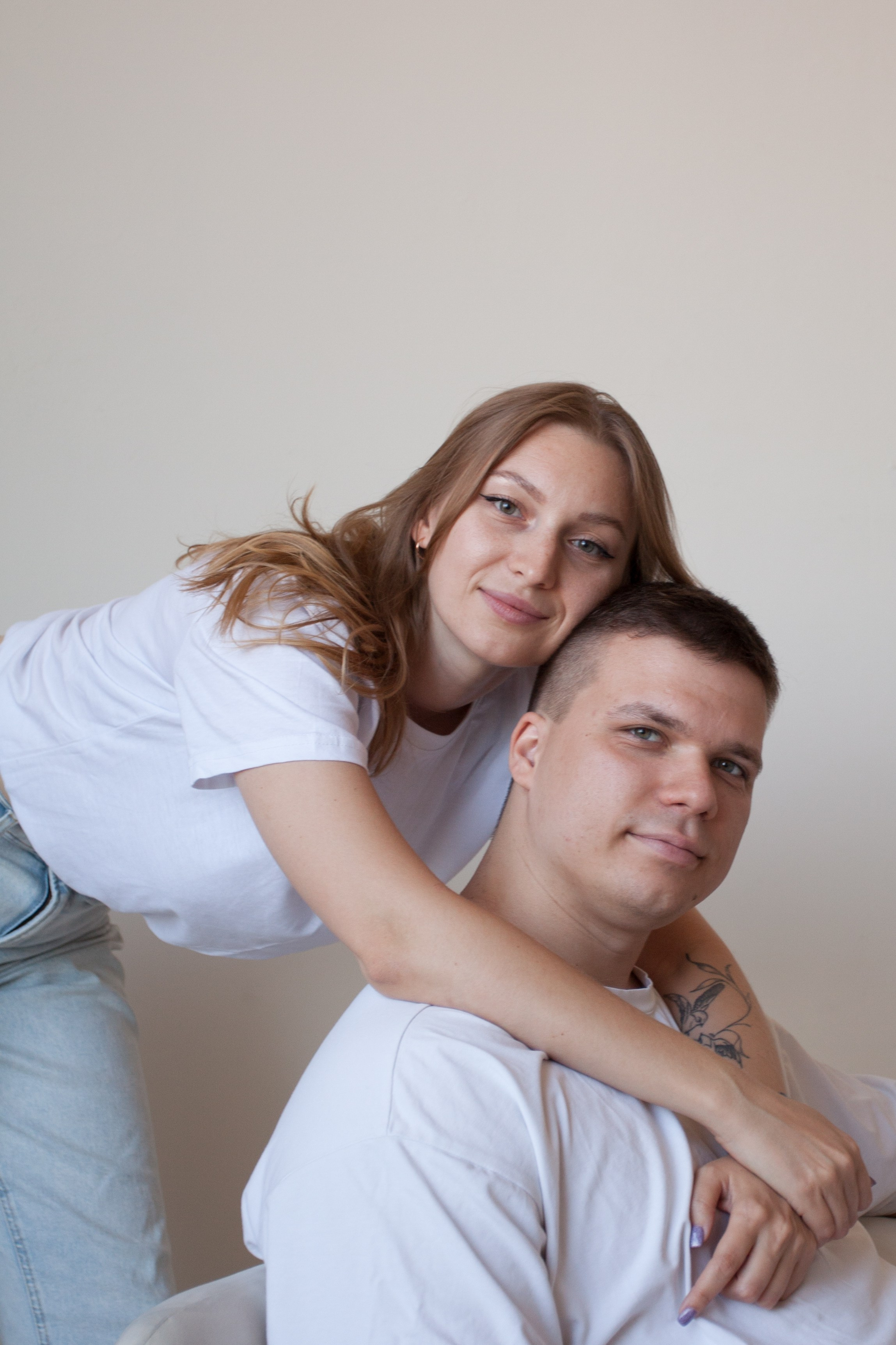 Женя и Кристина минимализм. Семейный и детский фотограф в Краснодаре Брусилова Марина