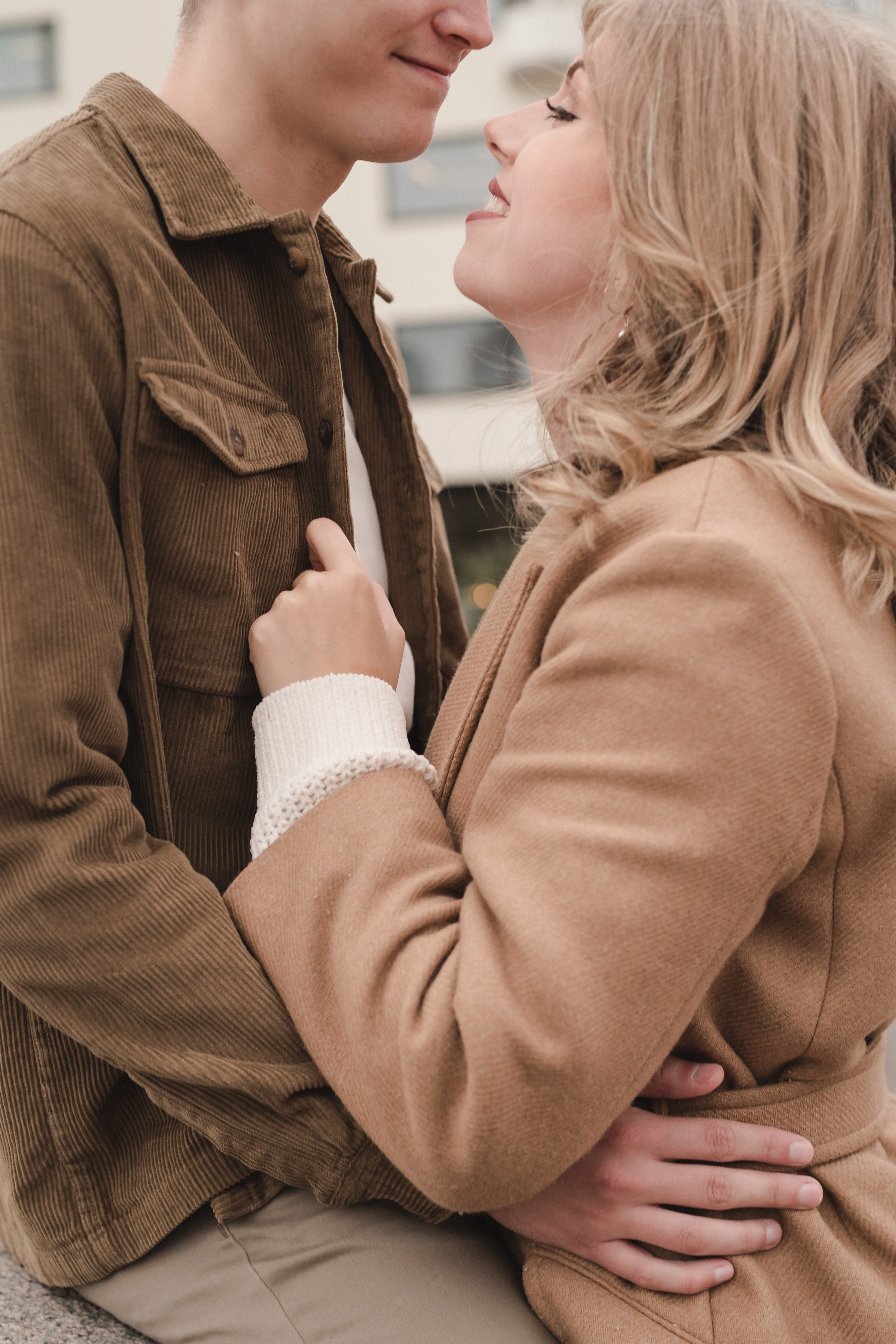 Emilia and Ettu. Family and content photographer