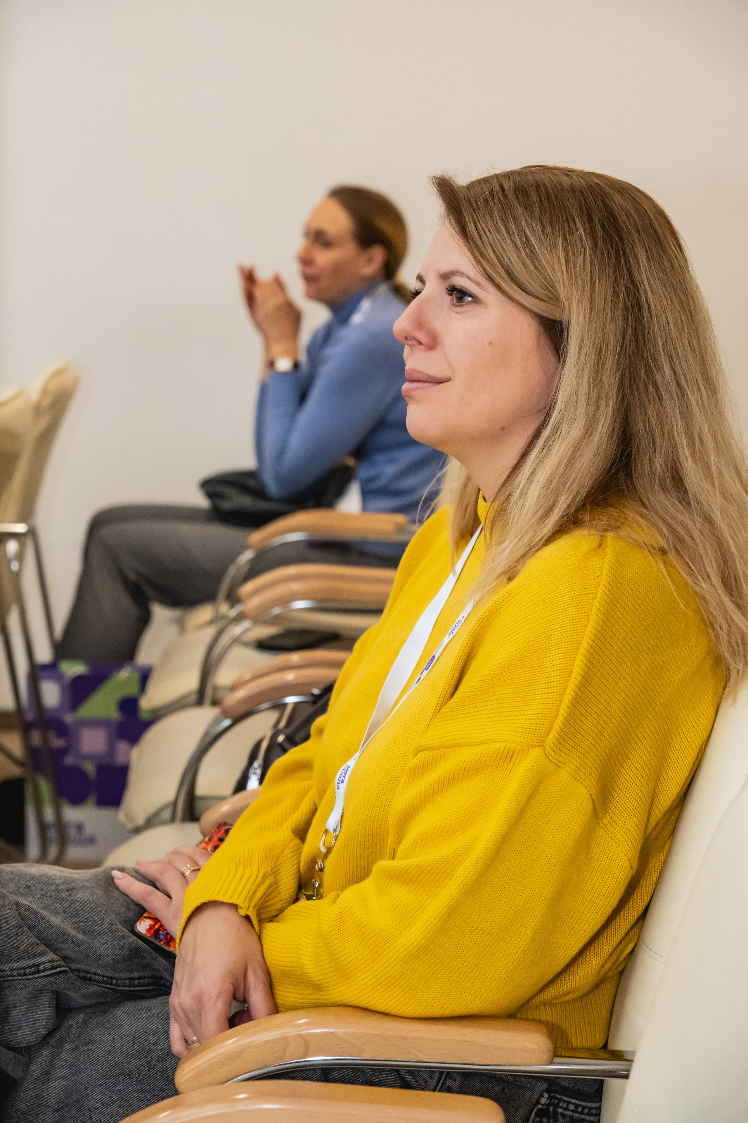 Мегасреда. Занимаюсь профессиональной фотографией и живу рядом с Байкалом. Работаю в разных жанрах