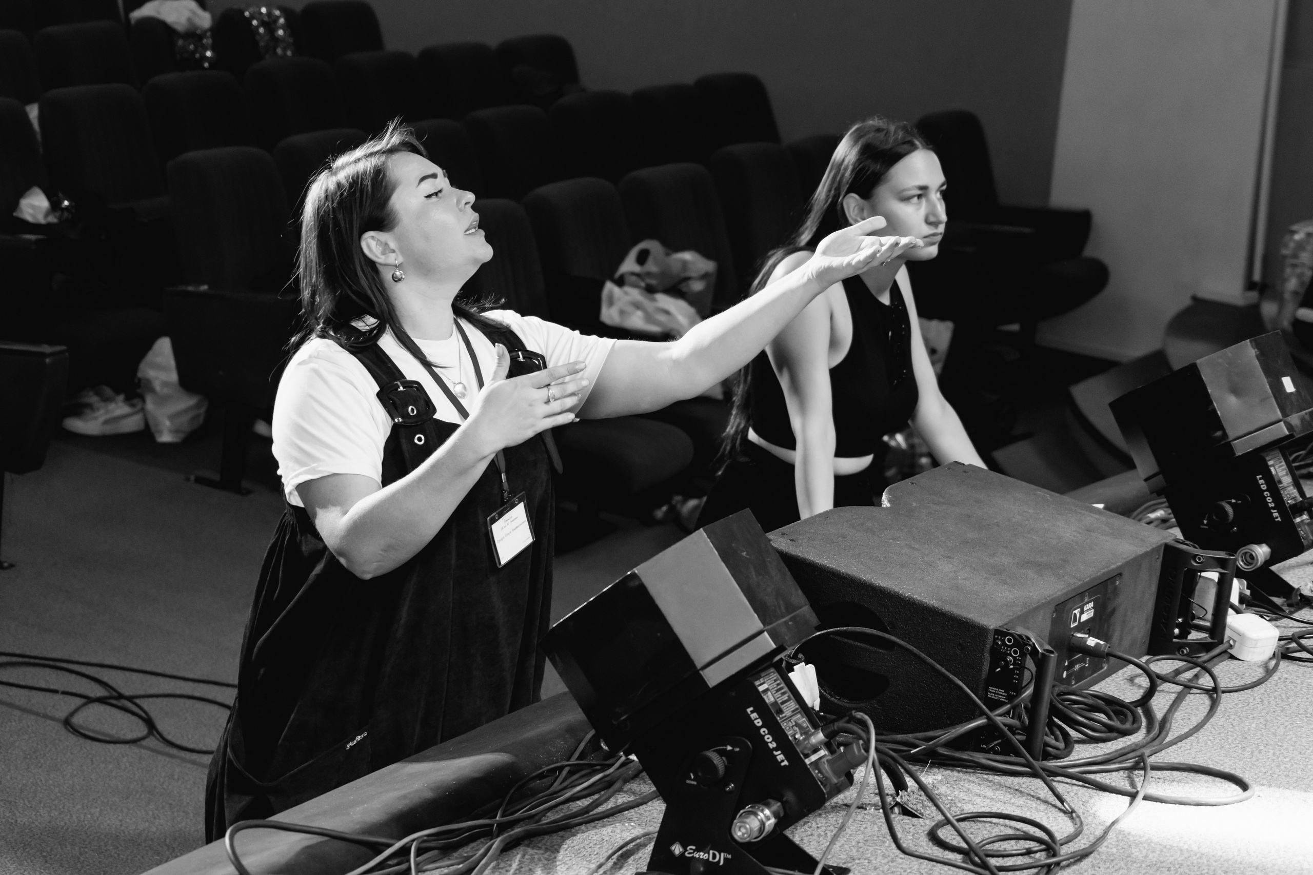 Backstage. Занимаюсь профессиональной фотографией и живу рядом с Байкалом. Работаю в разных жанрах