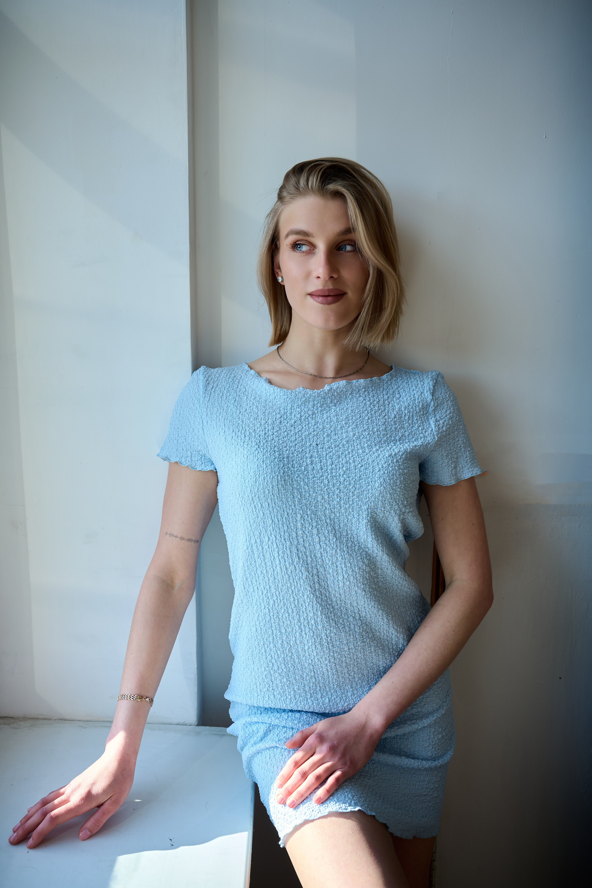 Алина — Тихая съемка. Тихая женская фотография — съёмка без ролей и позирования, где важнее состояние, чем образ