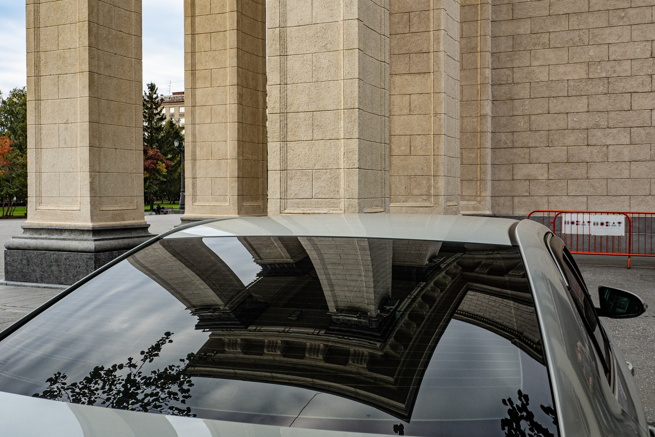 36 видов Театра оперы и балета. Фотограф Алексей Школдин. Новосибирск