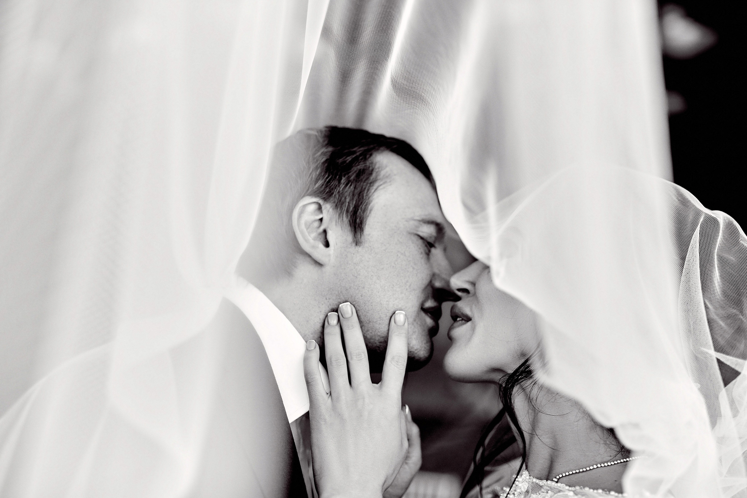 Свадебная фотосессия в Москва Сити с профессиональным фотографом — Цены, стоимость услуг фотографа на фотосъёмку свадьбы в Москва Сити