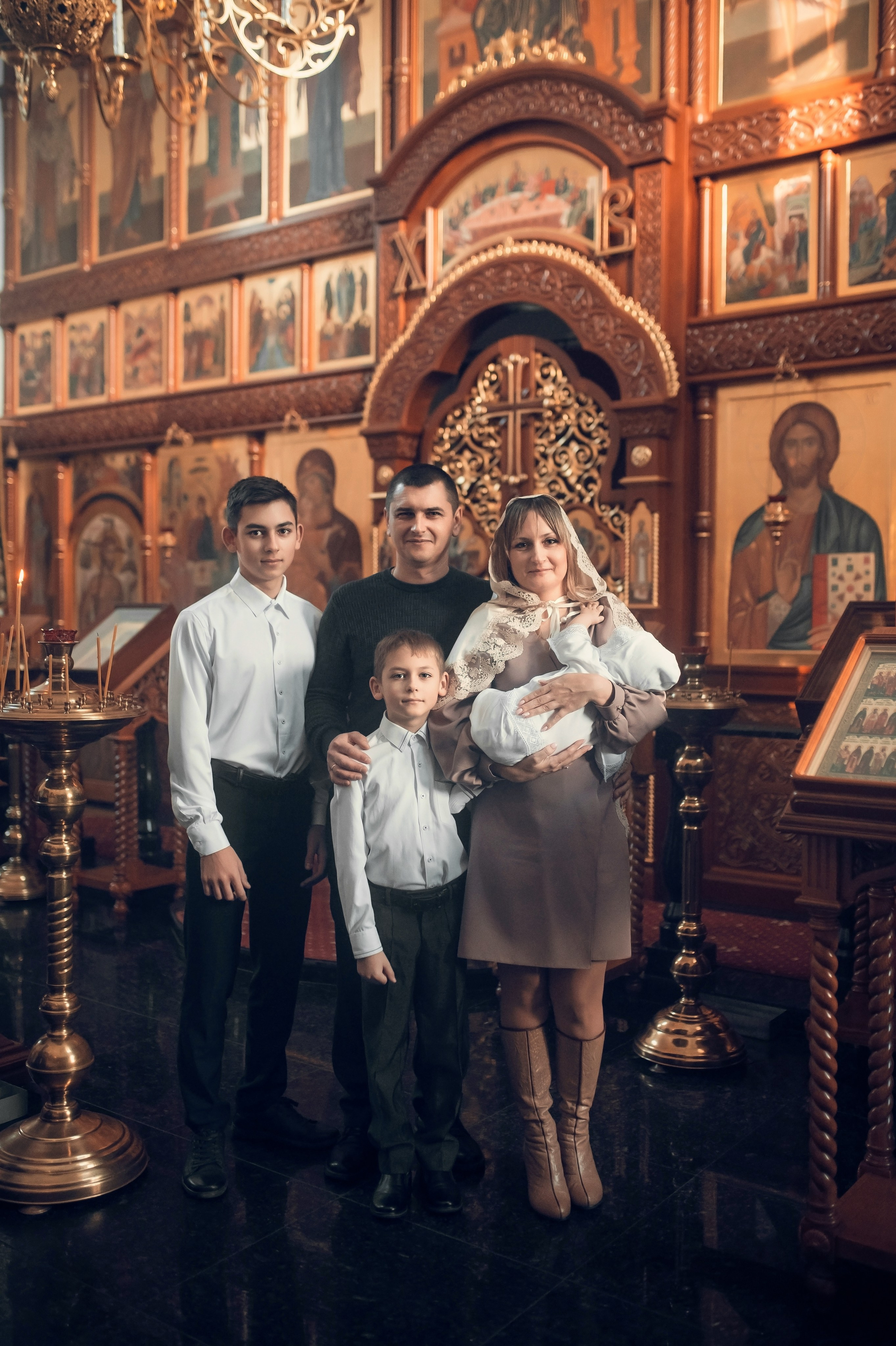 Церковь Благовещения Пресвятой Богородицы. Семейный фотограф Олеся Батурина Рязань