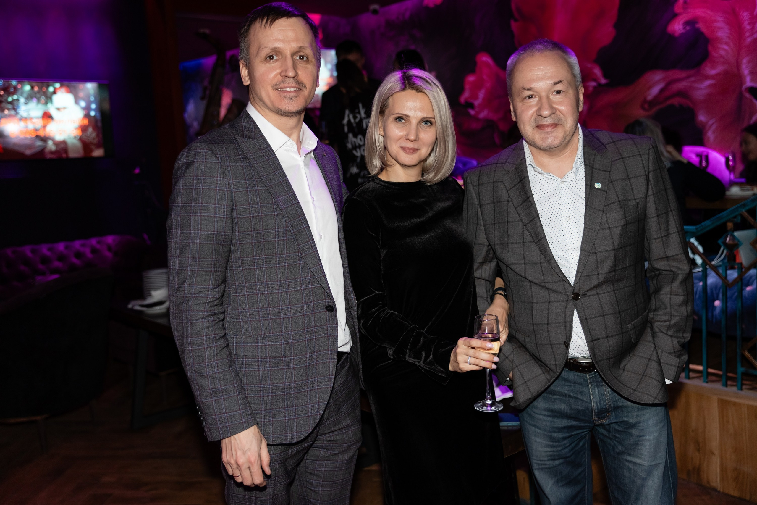 Новогодний корпоратив (Караоке клуб Who is who). Татьяна Чернышова свадебный фотограф Москва