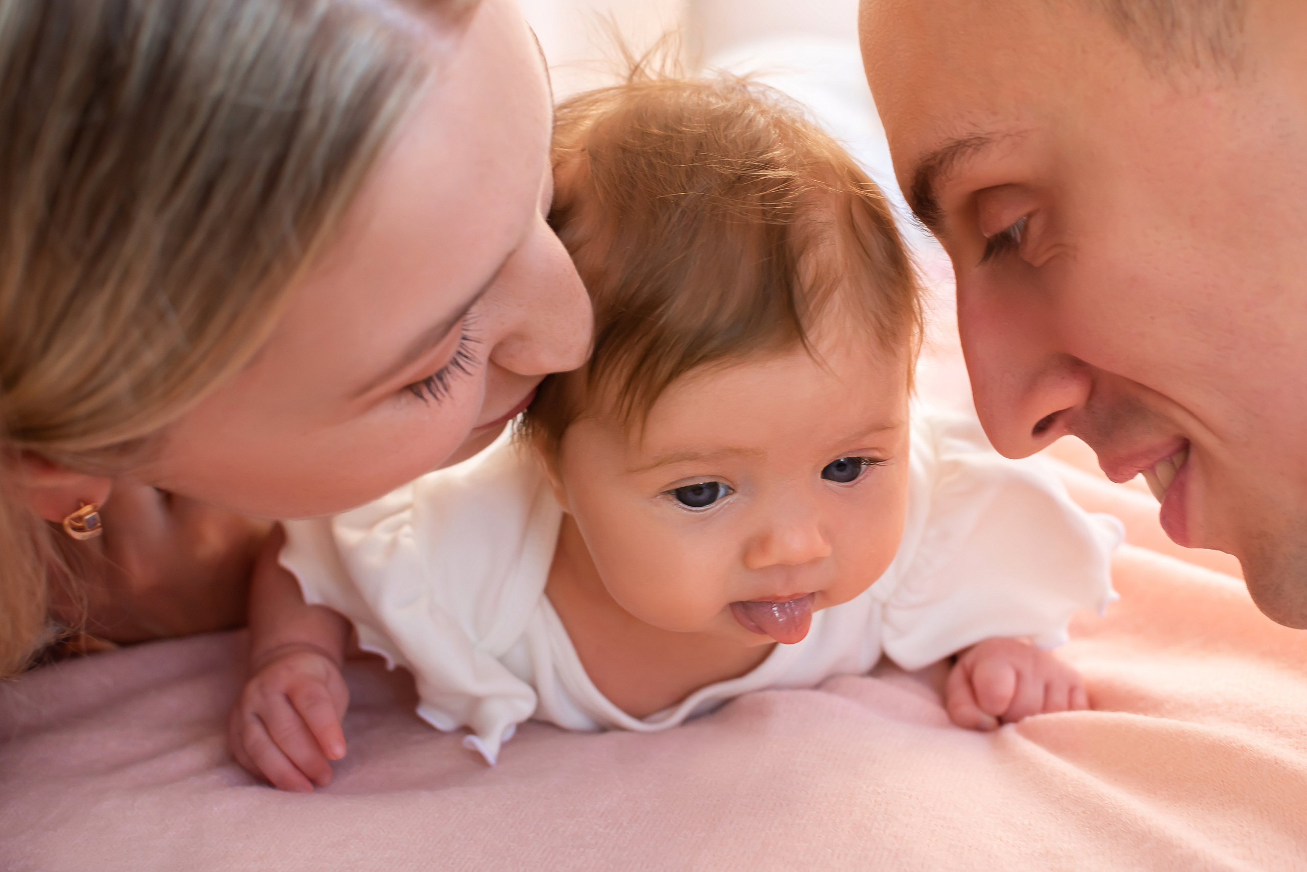 Ева 2 месяца. Детский фотограф новорождённых в Минске Боровик Екатерина