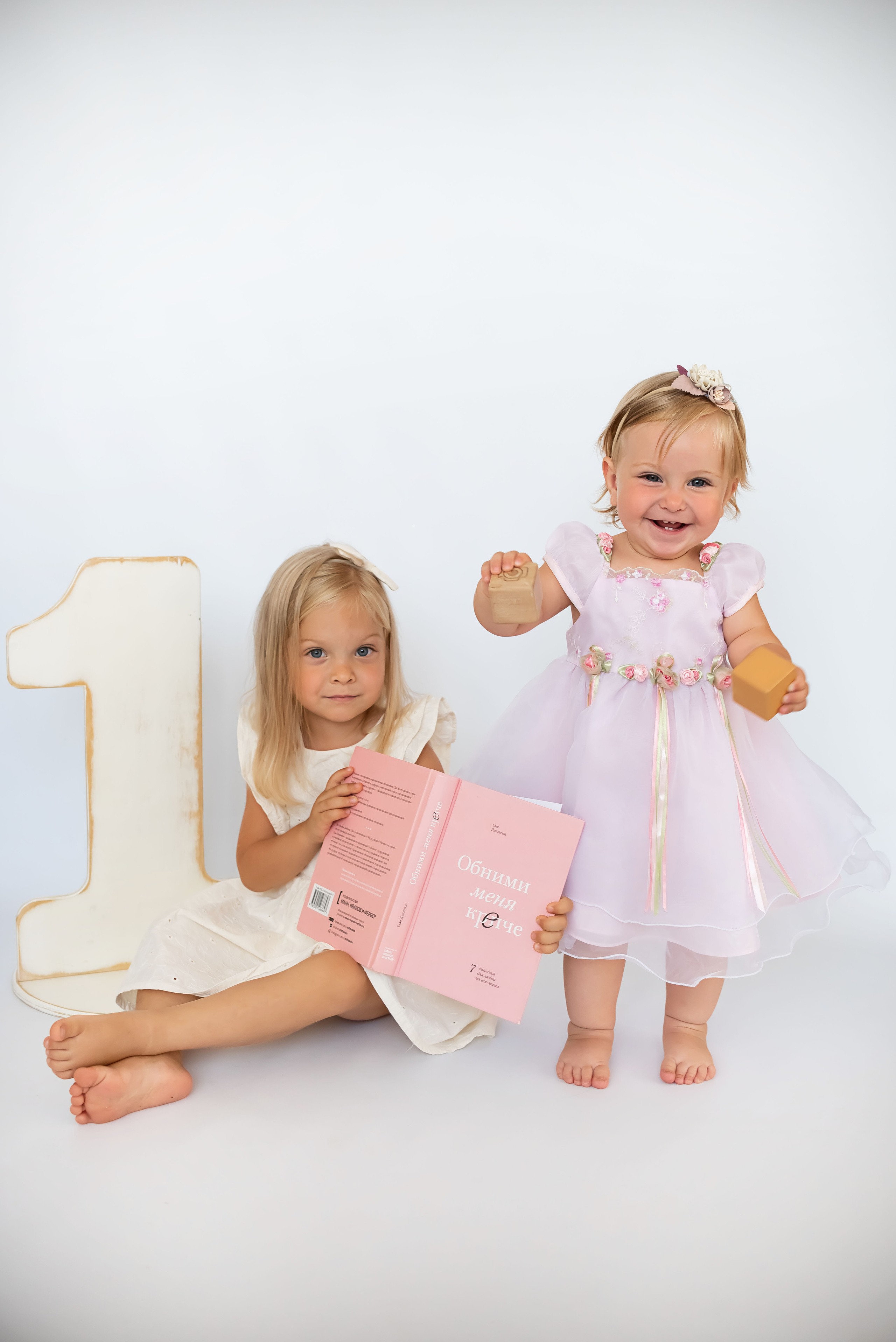 Вика и София. Детский фотограф новорождённых в Минске Боровик Екатерина