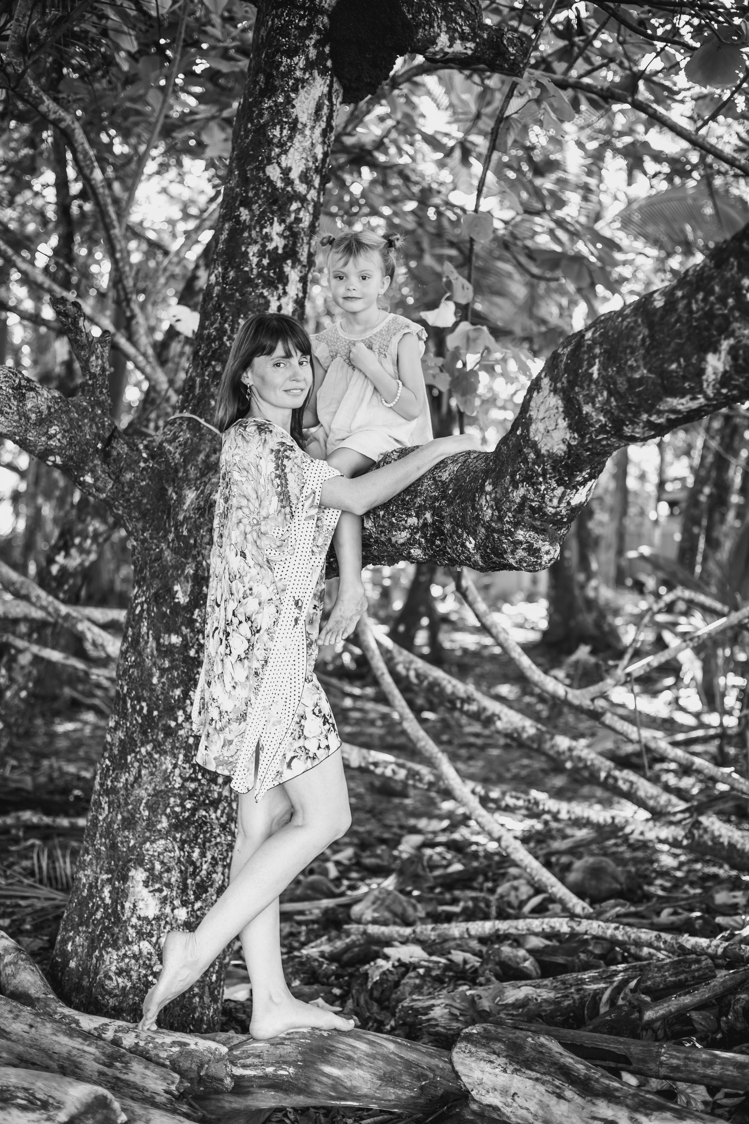Ocean vibe with Tanya & Katya. Family, portrait, content photo in Costa Rica Evgeniya Besprozvannykh