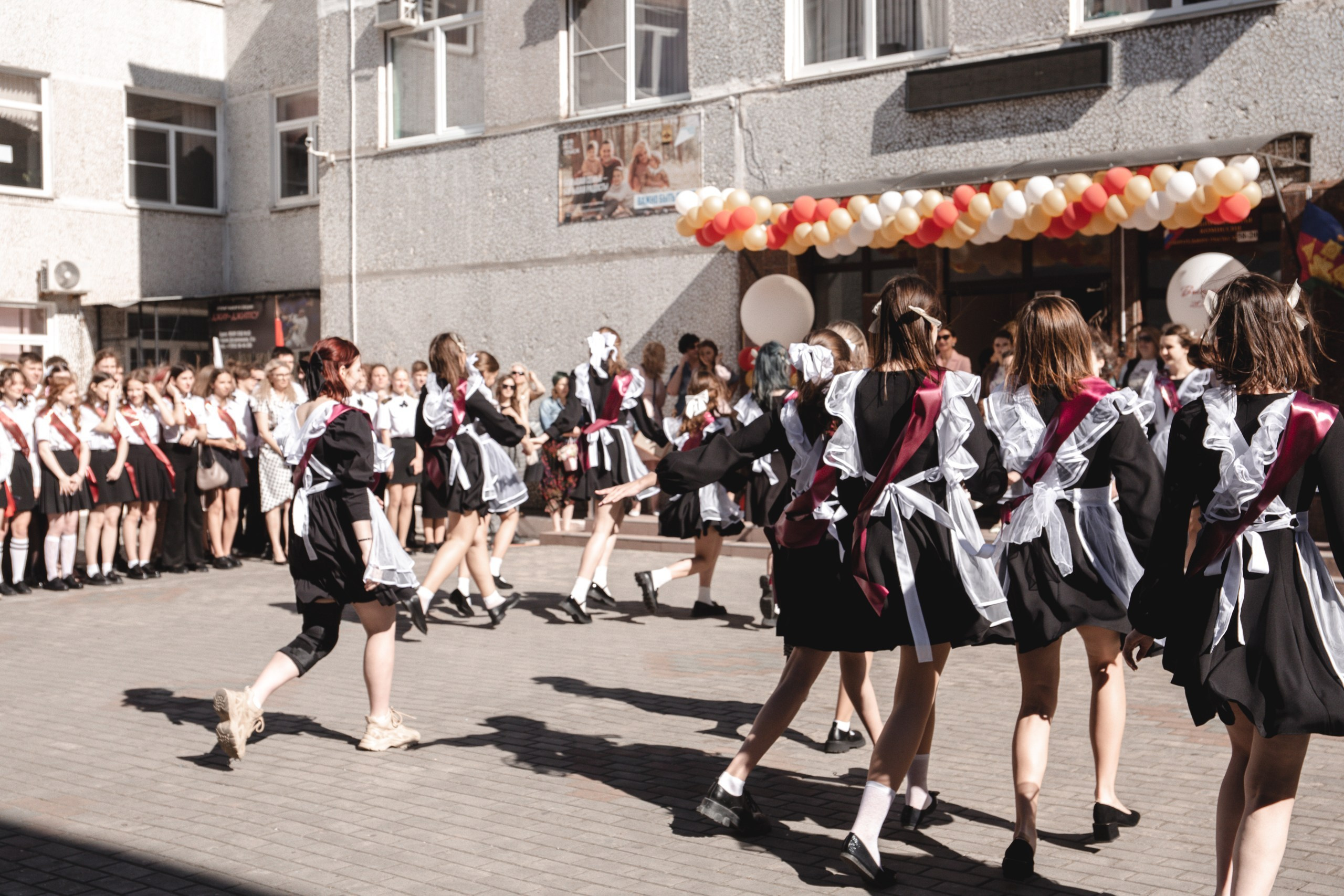 11 класс 33 школа. Выпускные альбомы Натальи Бутко: Новороссийск, Анапа, Геленджик