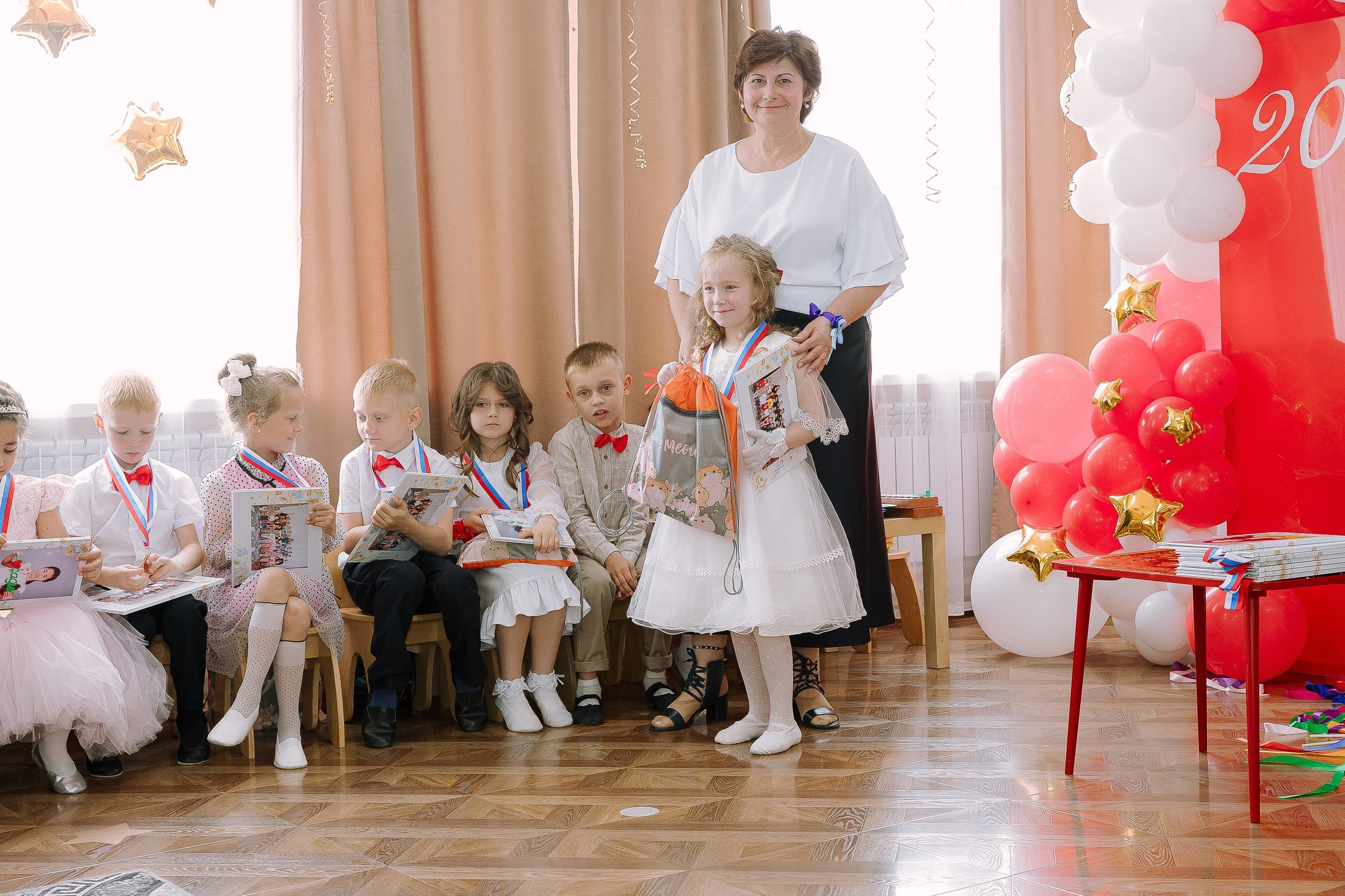 Выпускной в ДС 26. Выпускные альбомы Натальи Бутко: Новороссийск, Анапа, Геленджик