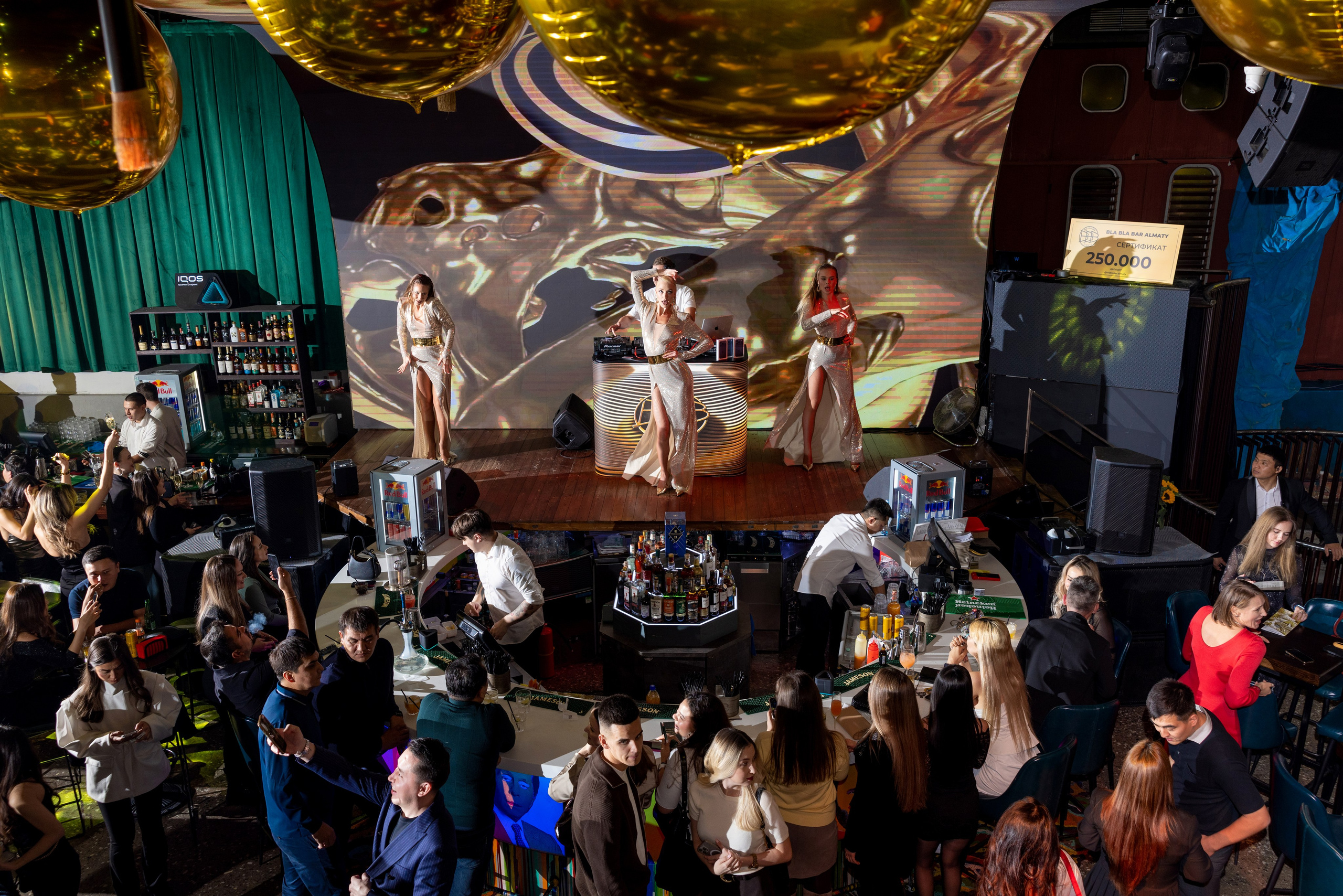 Iqos | Bazaar Event. Кристина Шнайдер репортажный фотограф Алматы