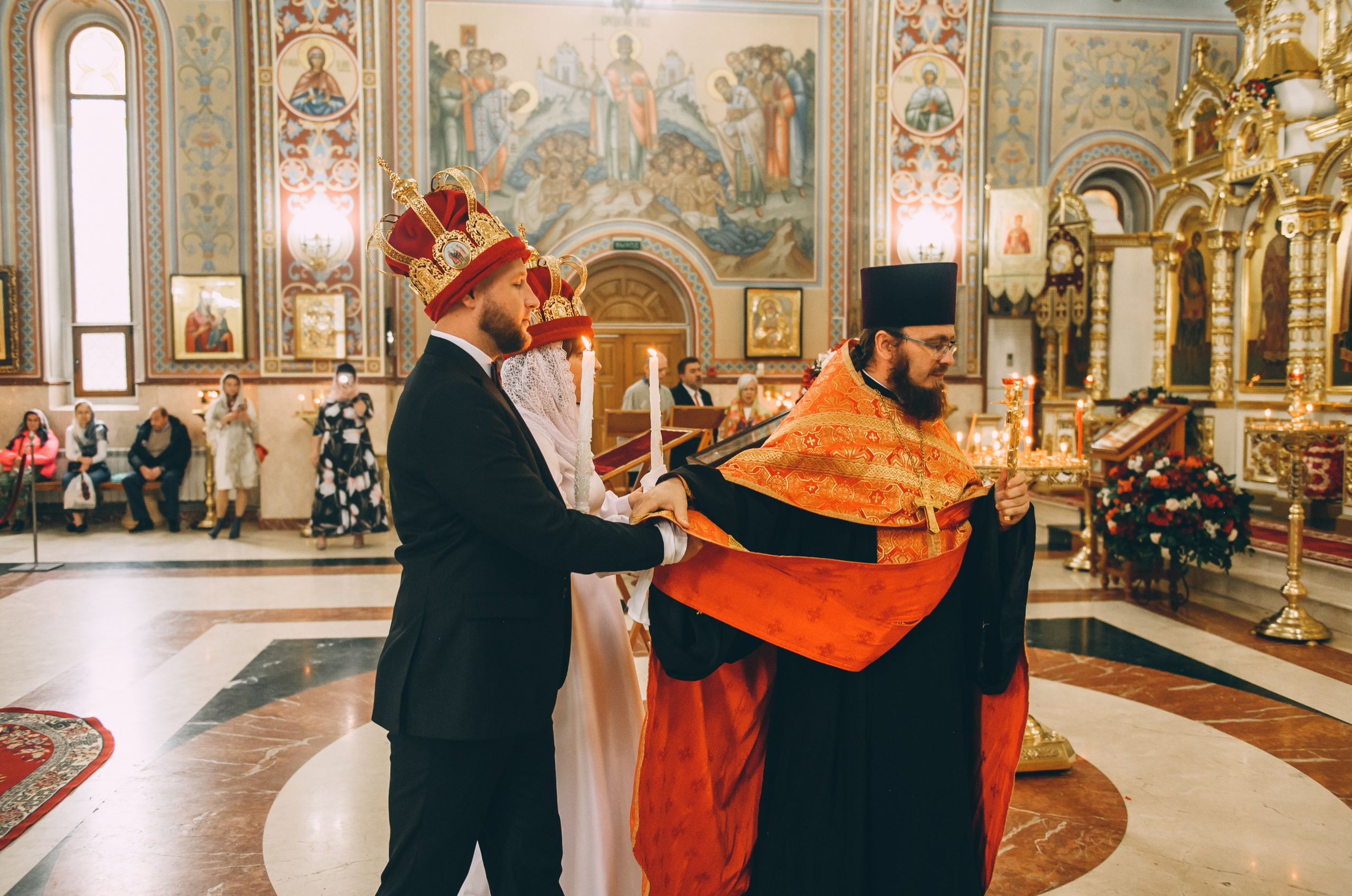 Венчание в соборе Владимира Равноапостольного. Свадебный и семейный фотограф София Невская