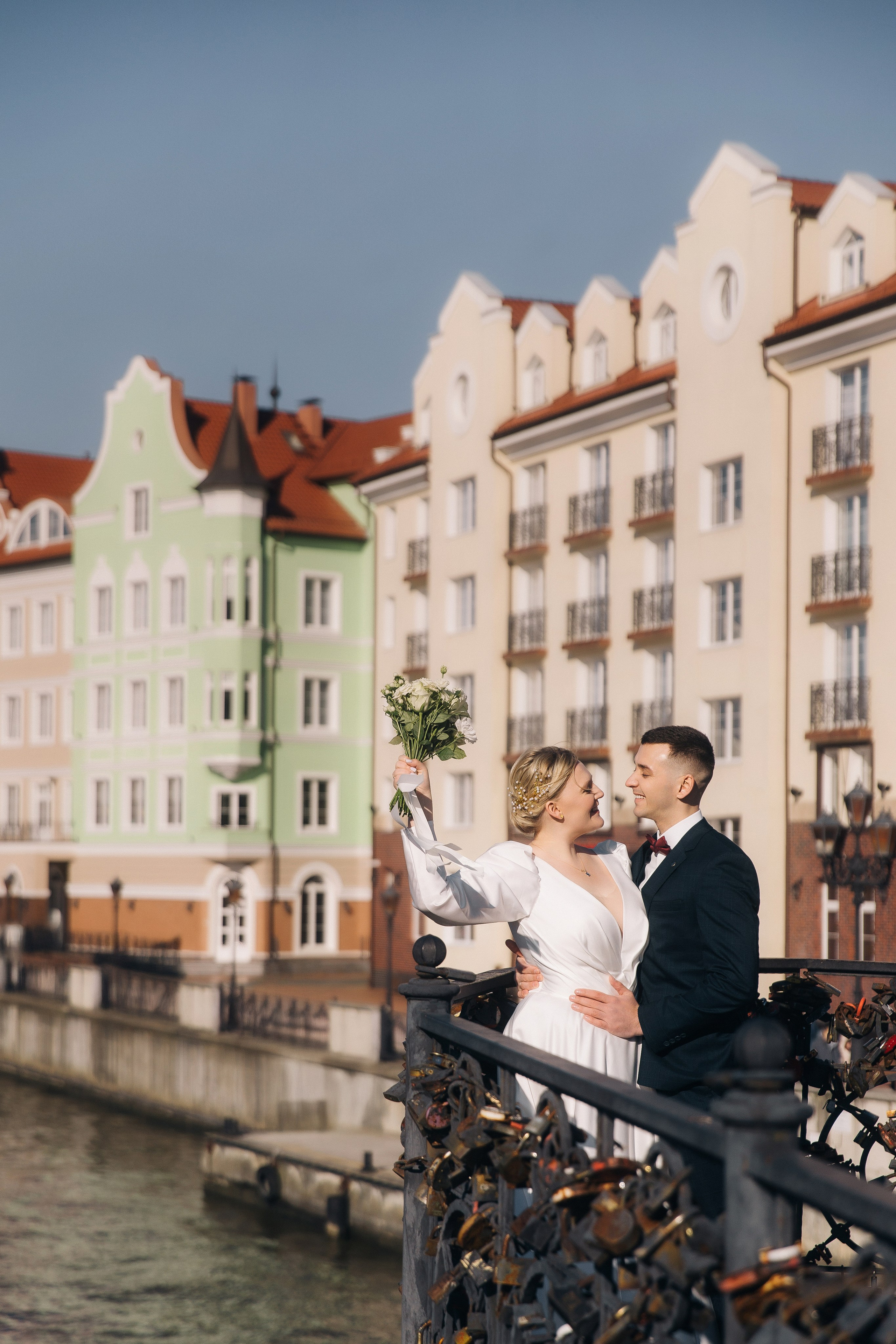 Свадебная фотосессия на закате на море. Свадебный фотограф в Калининграде Мария Ямышева