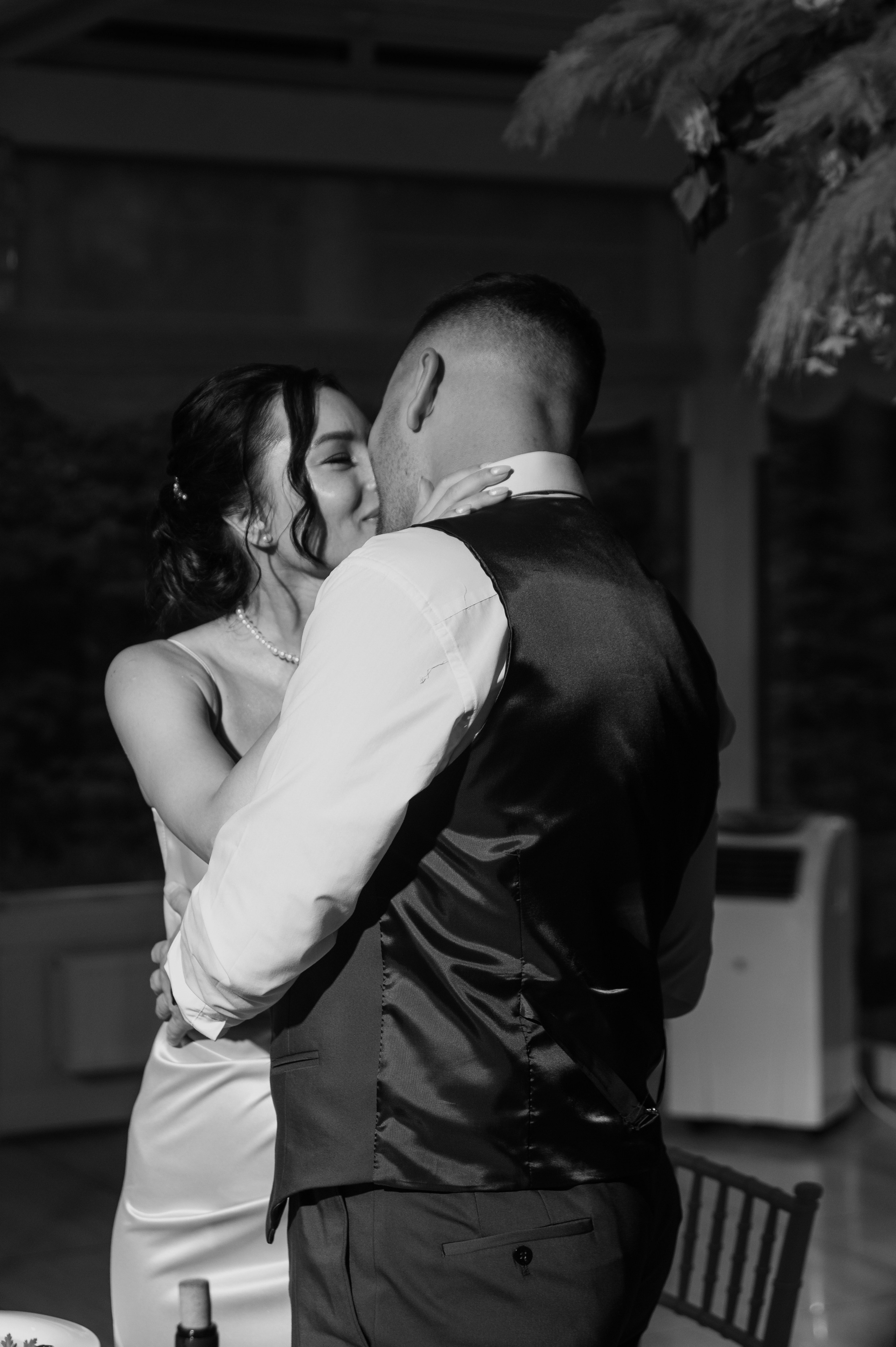 Галерея со свадьбы в Твери, красивая пара в Домотканово. Свадебный фотограф в Твери, Москве и Санкт-Петербурге Денисова Екатерина