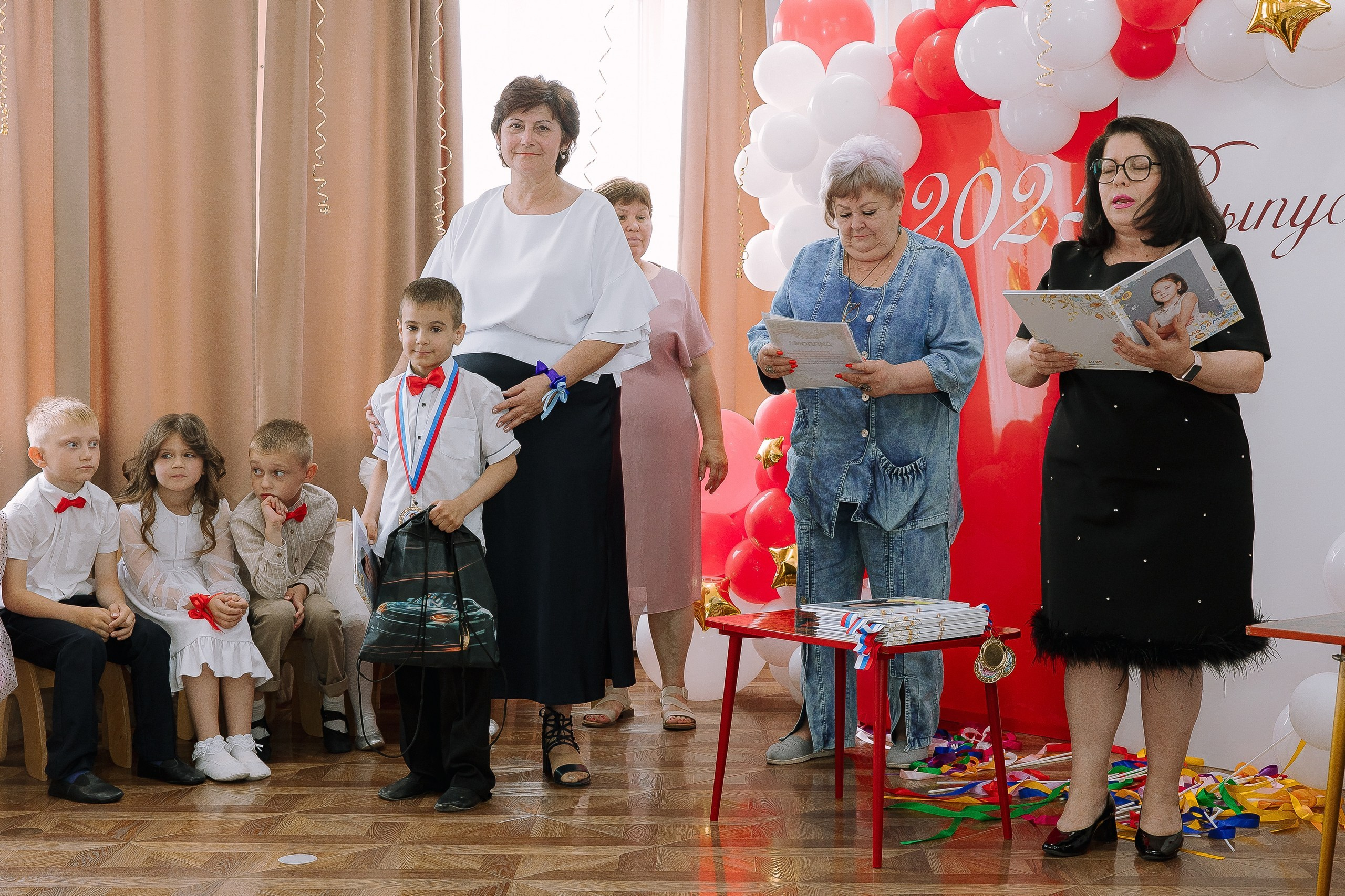 Выпускной в ДС 26. Выпускные альбомы Натальи Бутко: Новороссийск, Анапа, Геленджик