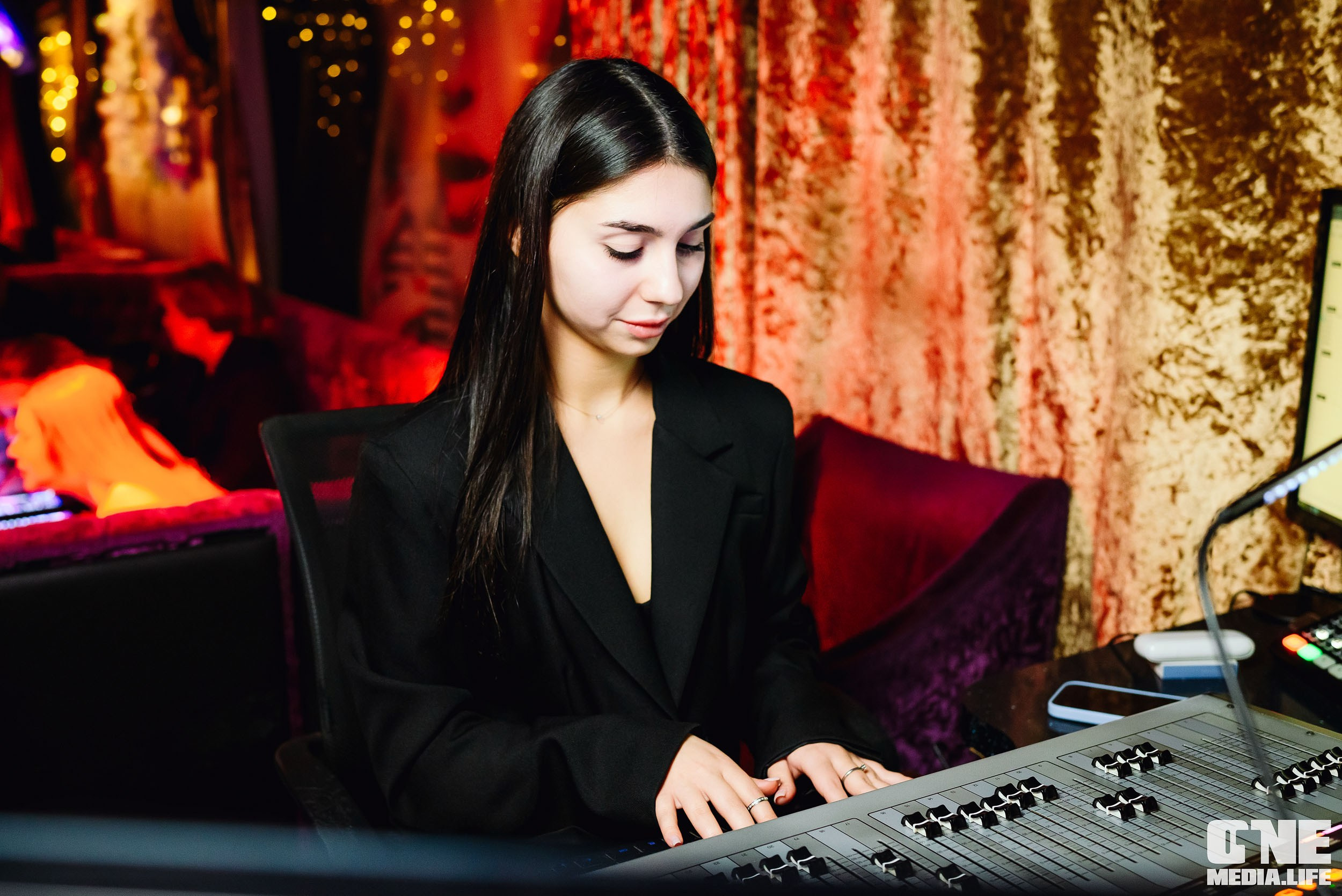 Фоторепортаж из караоке-клуба Эйфория. One Media Life: фоторепортажи, фотоотчеты с мероприятий и заведений