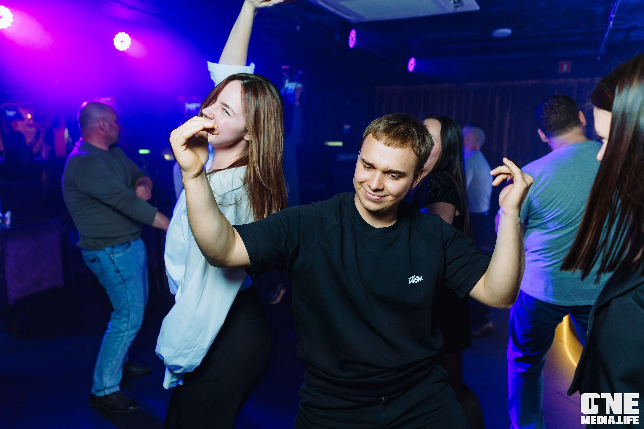 Фоторепортаж из караоке-клуба Эйфория. One Media Life: фоторепортажи, фотоотчеты с мероприятий и заведений