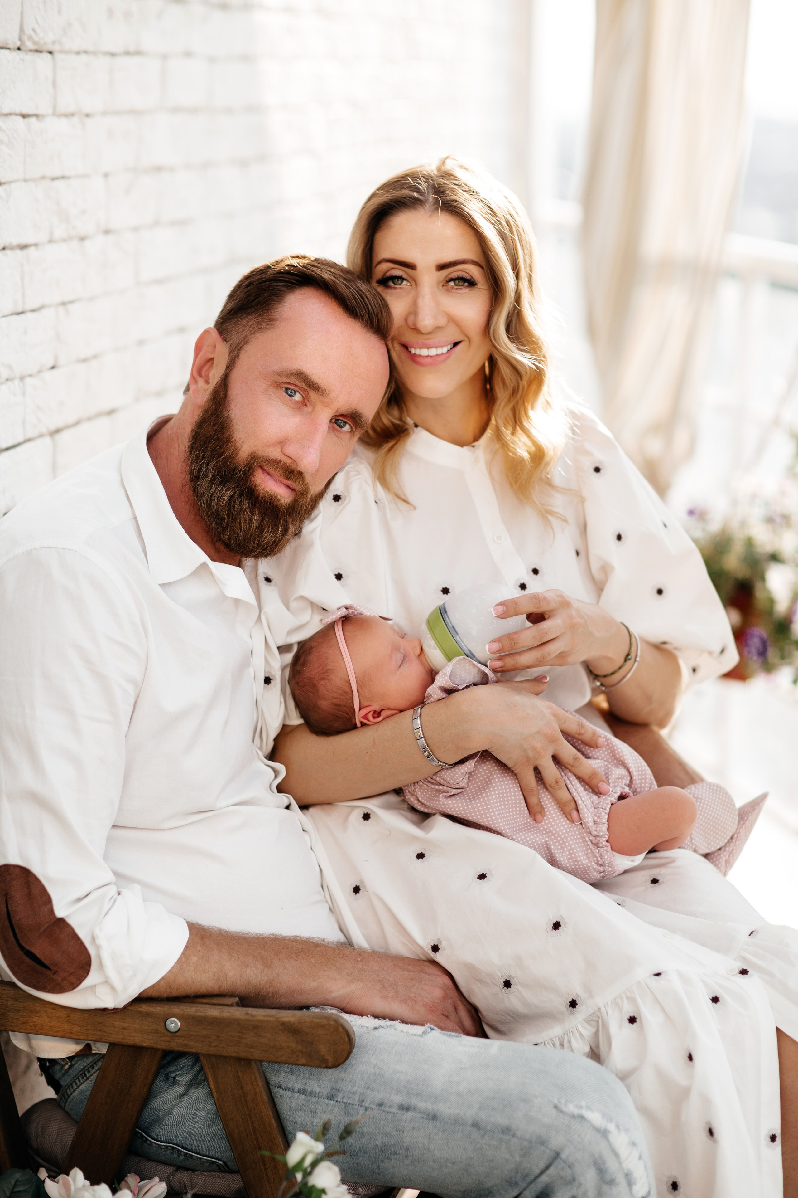 Выписка из роддома. Семейный фотограф в Краснодаре Нина Курнявко