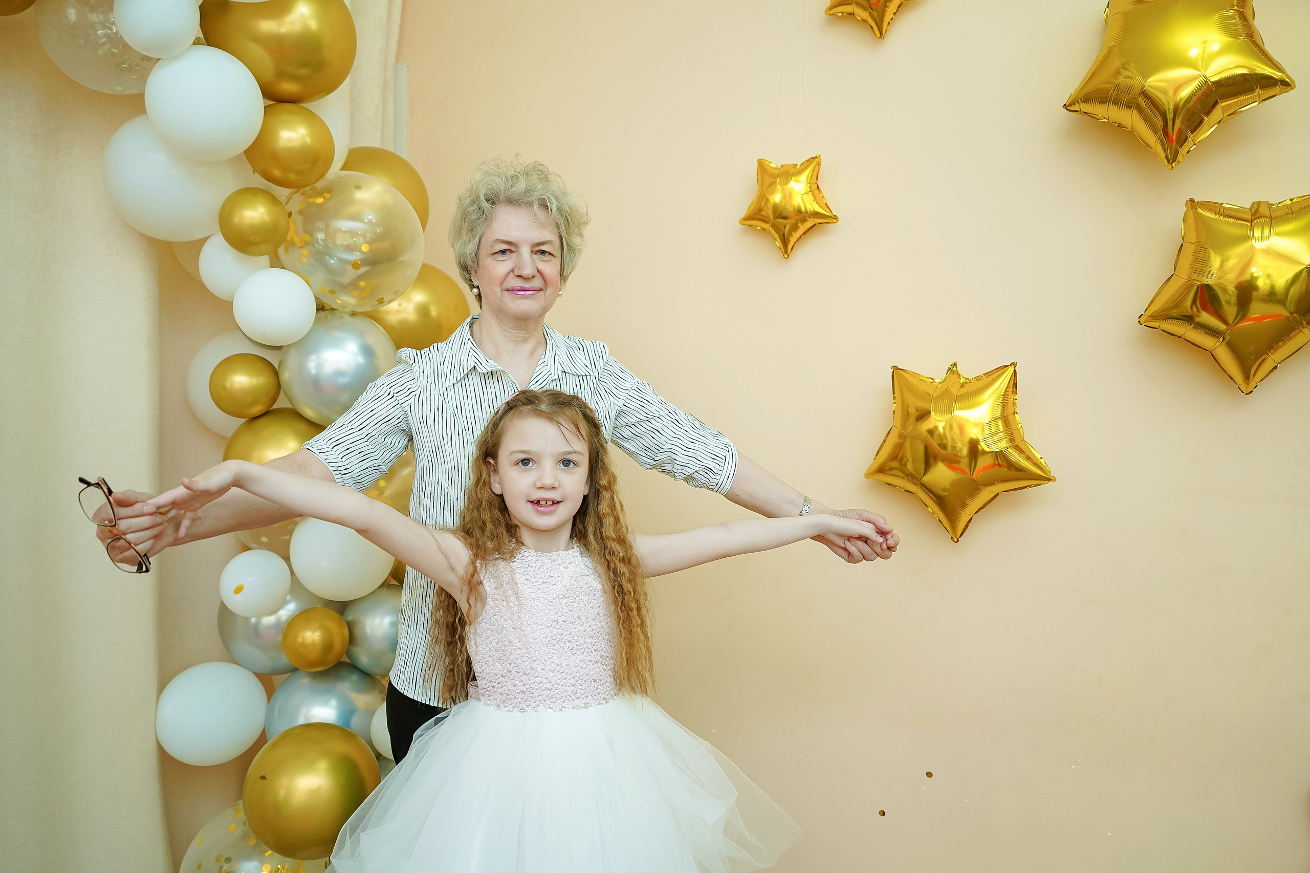 Фотосъемка видеосъёмка фотограф видеооператор новогодних утренников  в. Фотограф, видеооператор Нина Коршунова