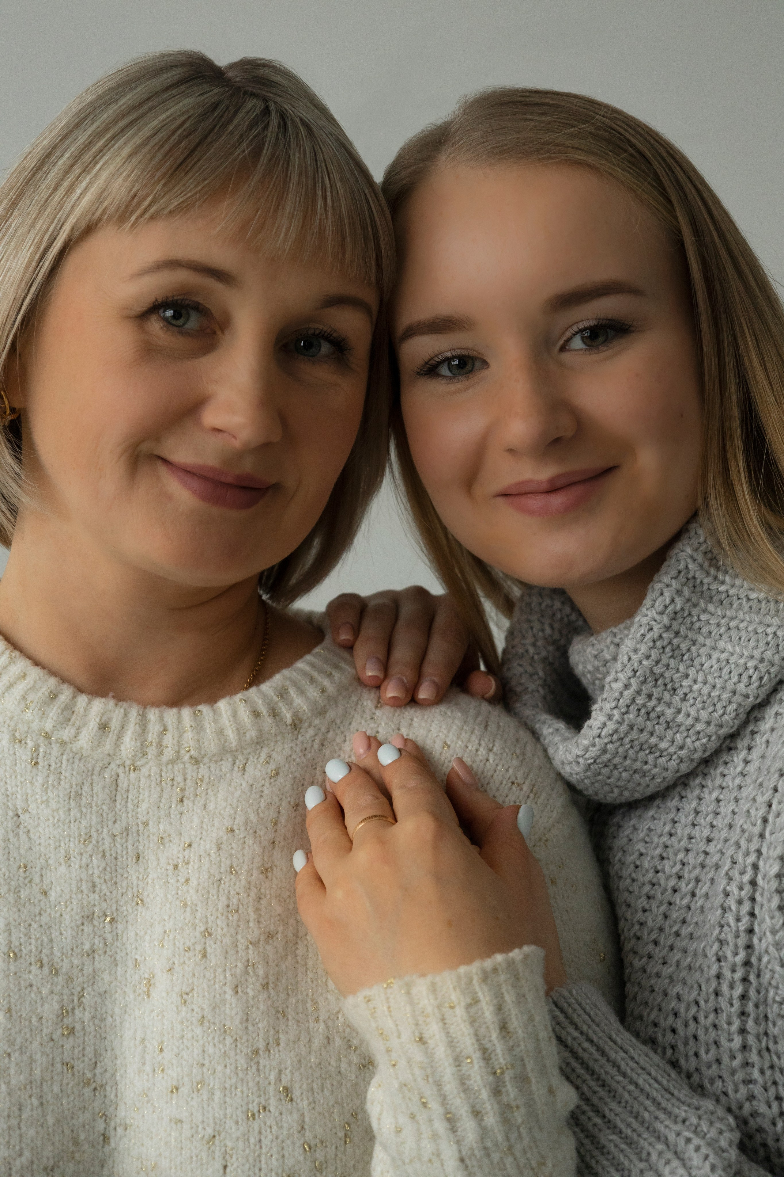 Анна и мама (День Матери)