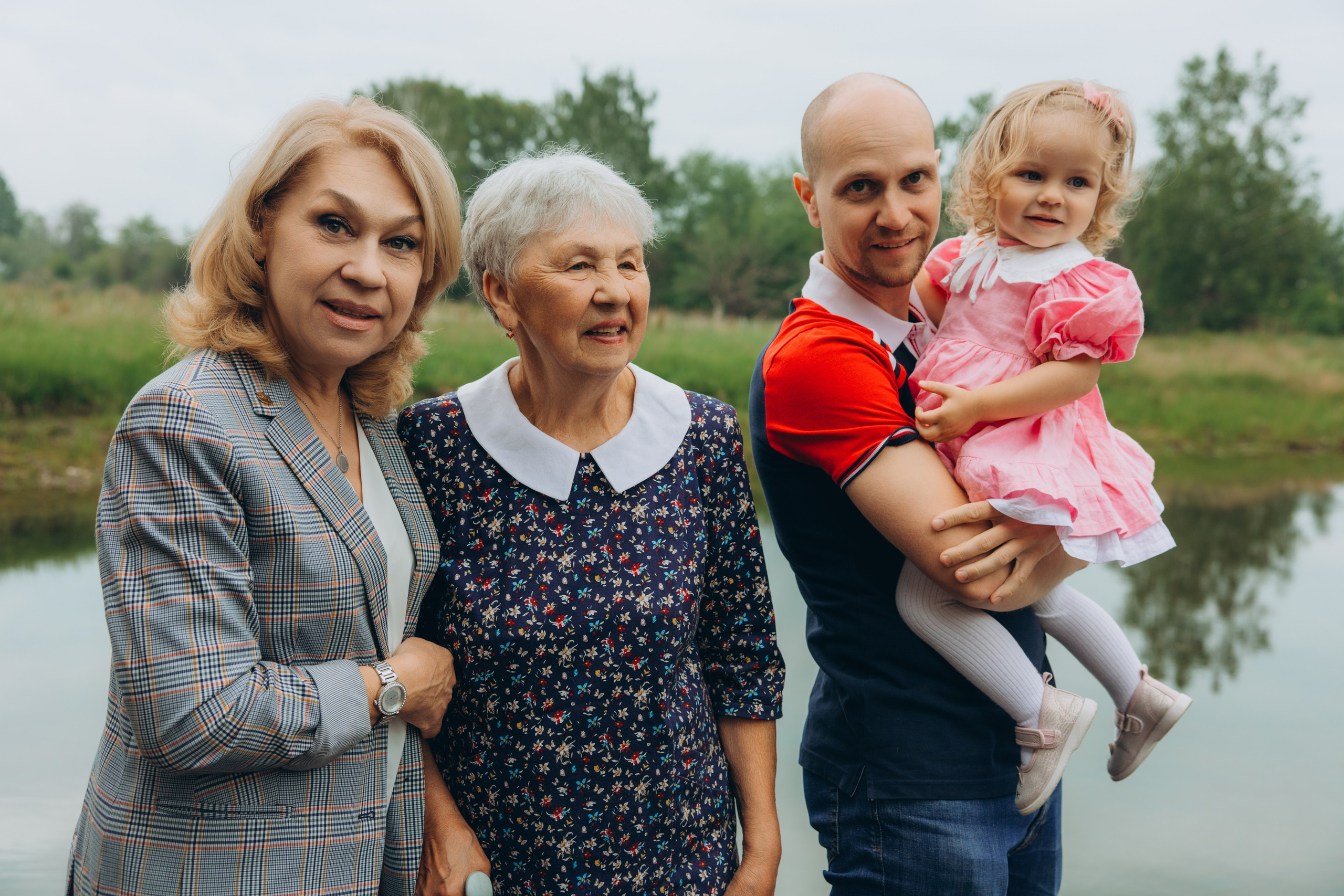 На берегу. Свадебный, семейный фотограф в Иркутске Светлана Макаричева