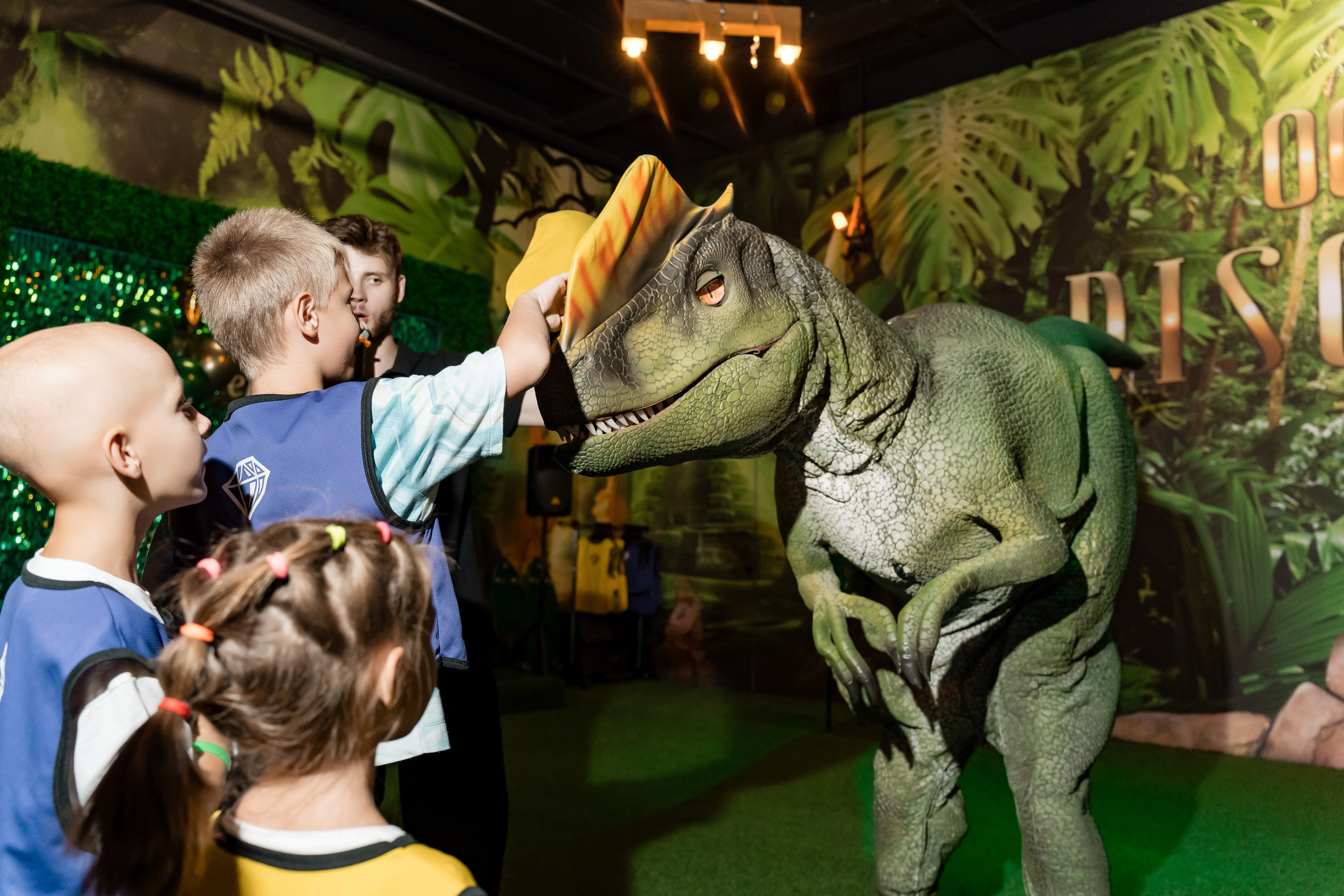 С Днем Рождения, Гена! Остров Discovery