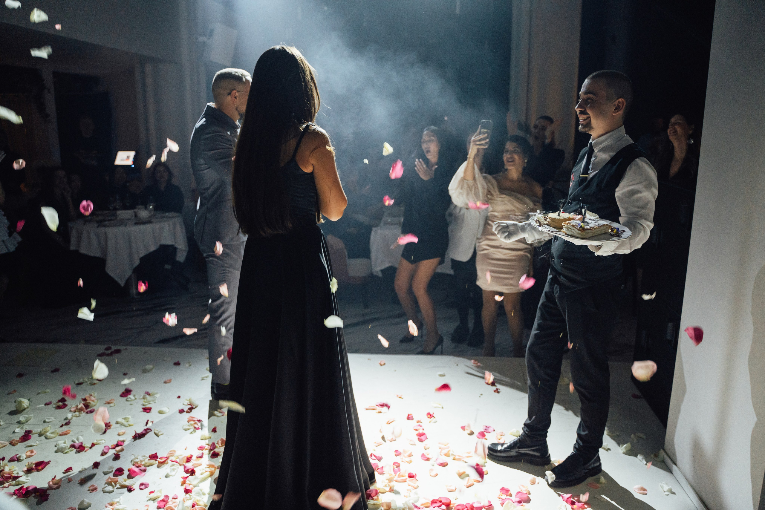 12 апреля (пятница). BENUAR Restaurant