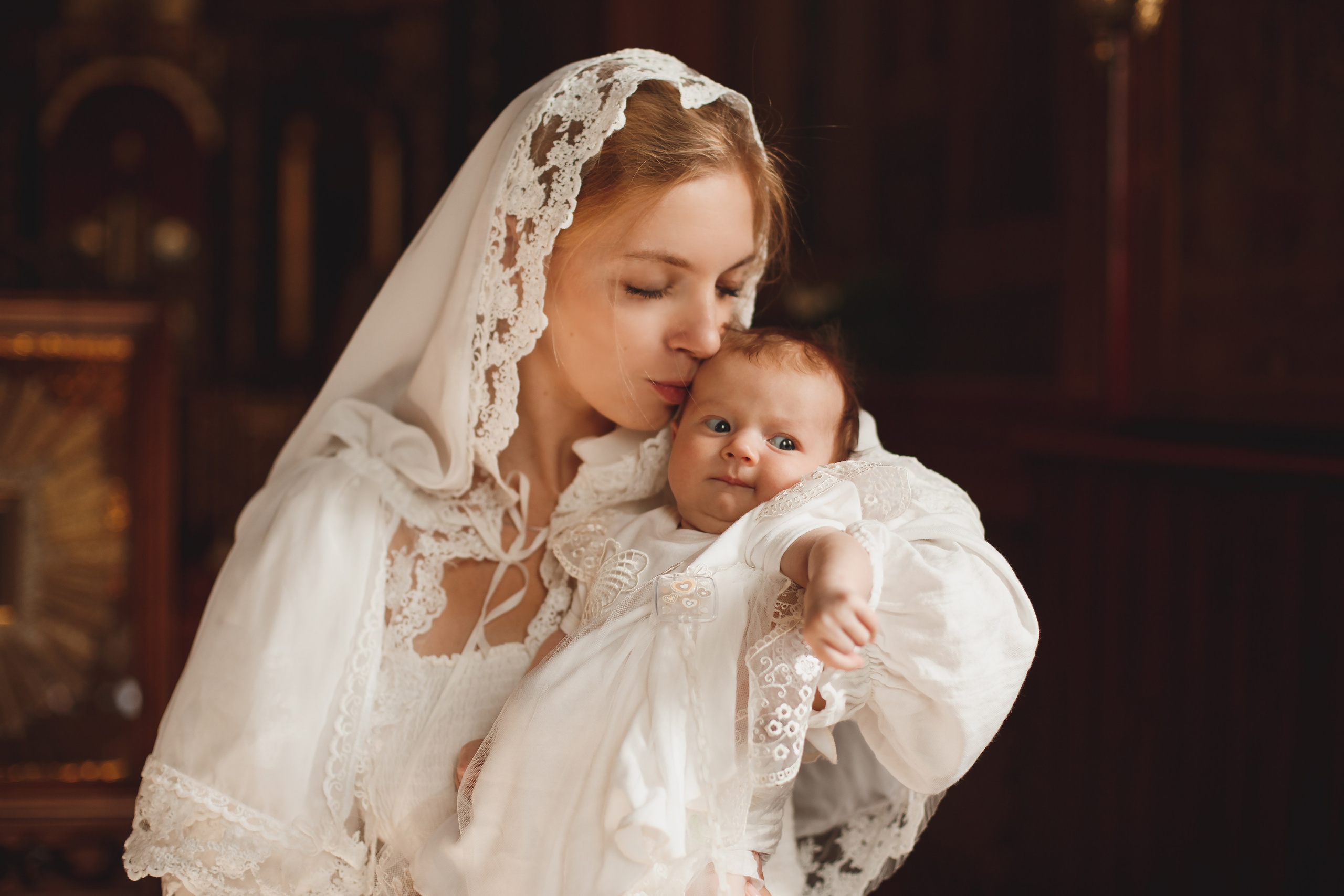 Фотосъёмка таинства крещения в Белгороде. Свадебный и контент фотограф в Белгороде Ярослав Гаврилейченко