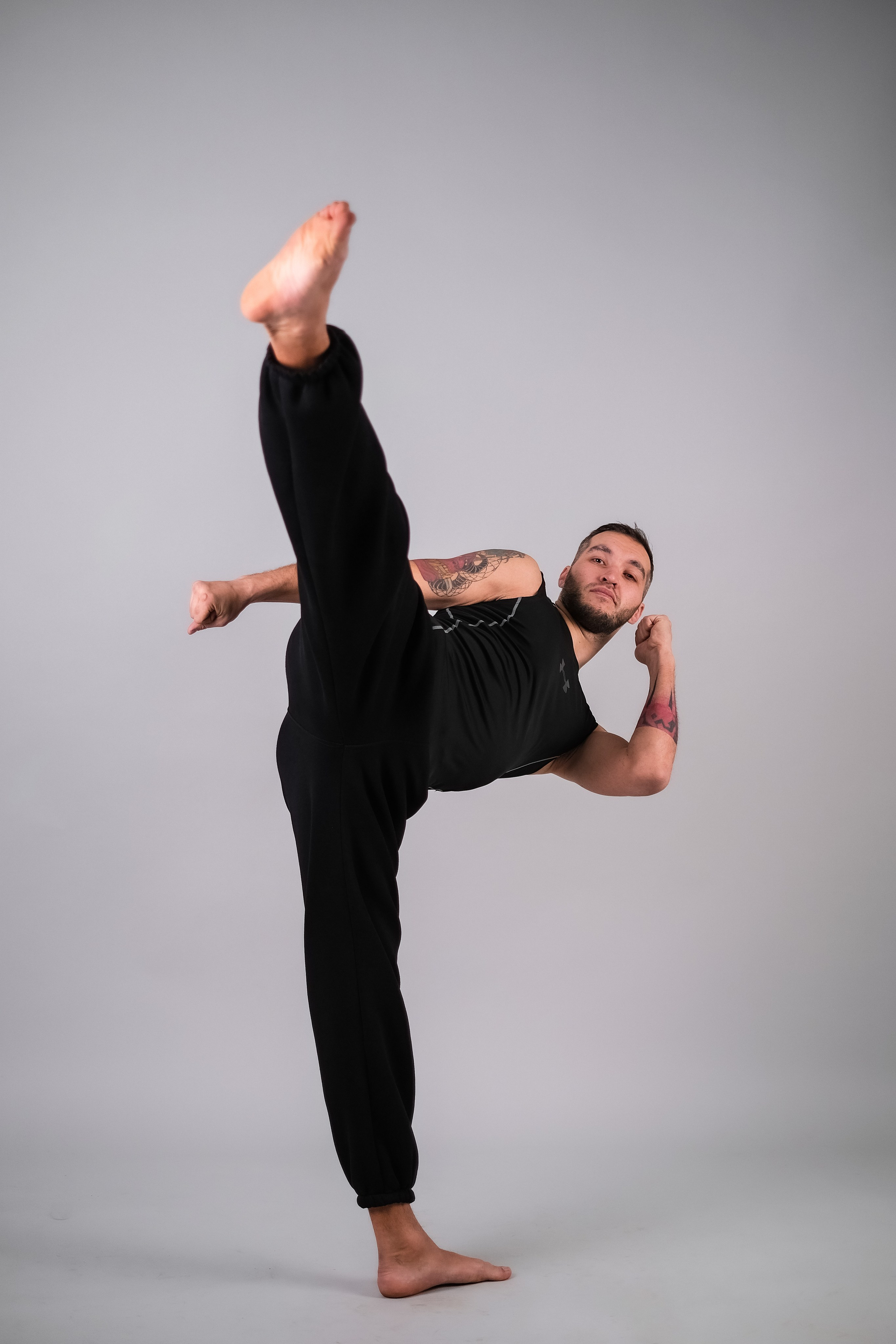 Фотосессия спортсменов на циклораме