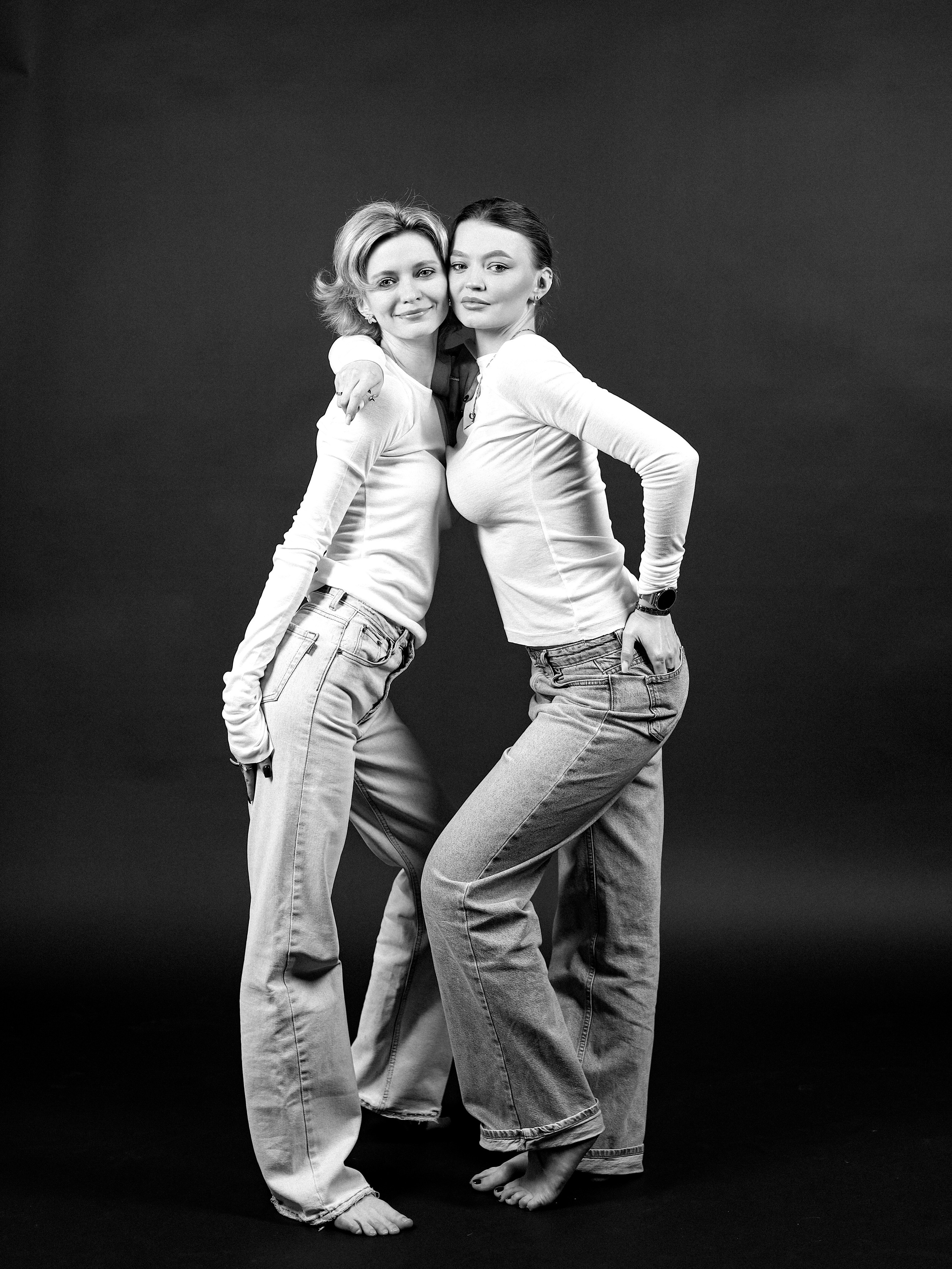 Дарья и Анна. Фотостудия без фотографа Чехов. Первая студия автопортрета в Чехове