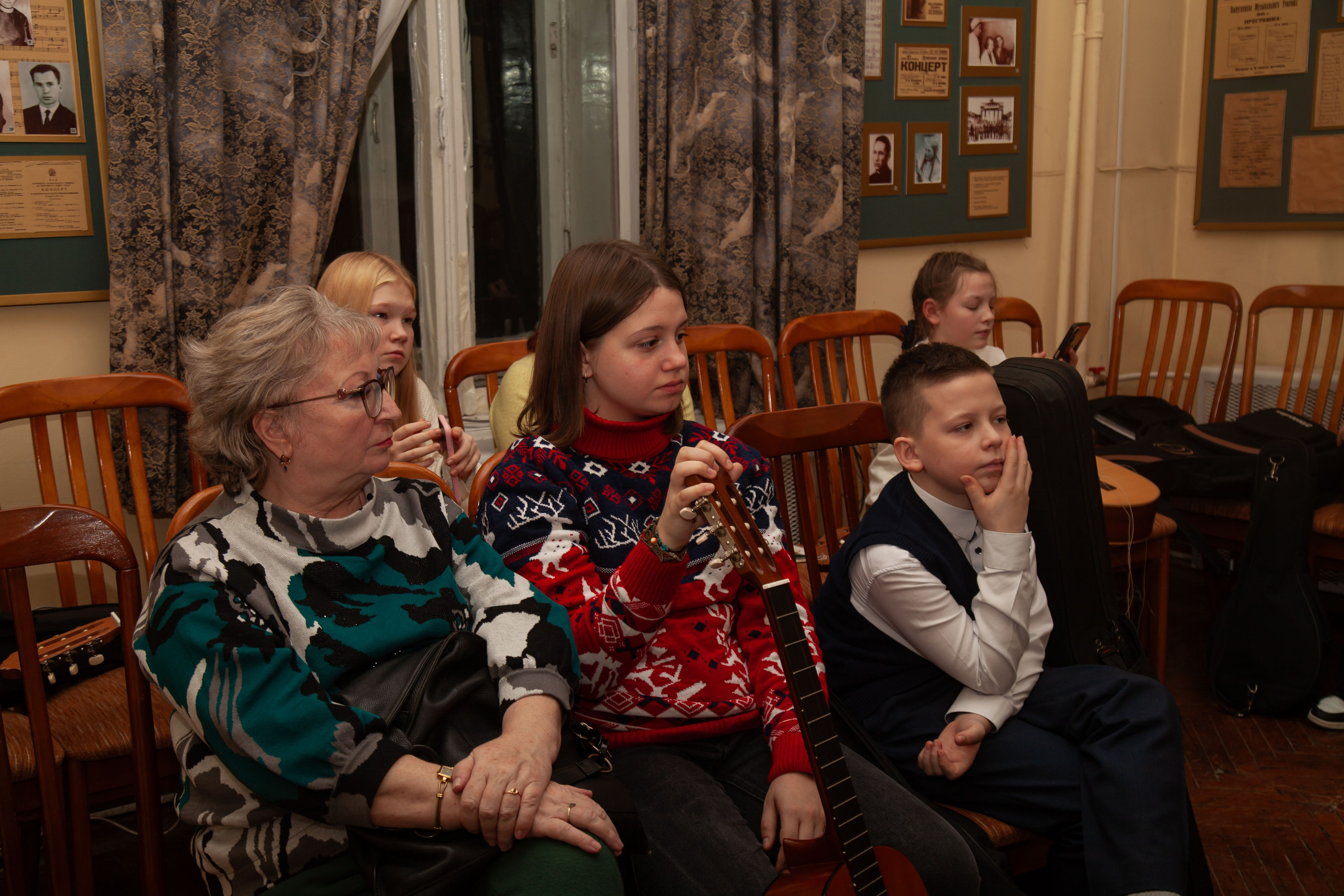 Мастер-класс по уходу за щипковыми инструментами. 04.01.24. Профессиональное фото в Казани: от идеи до результата. Фотограф Яна Мур