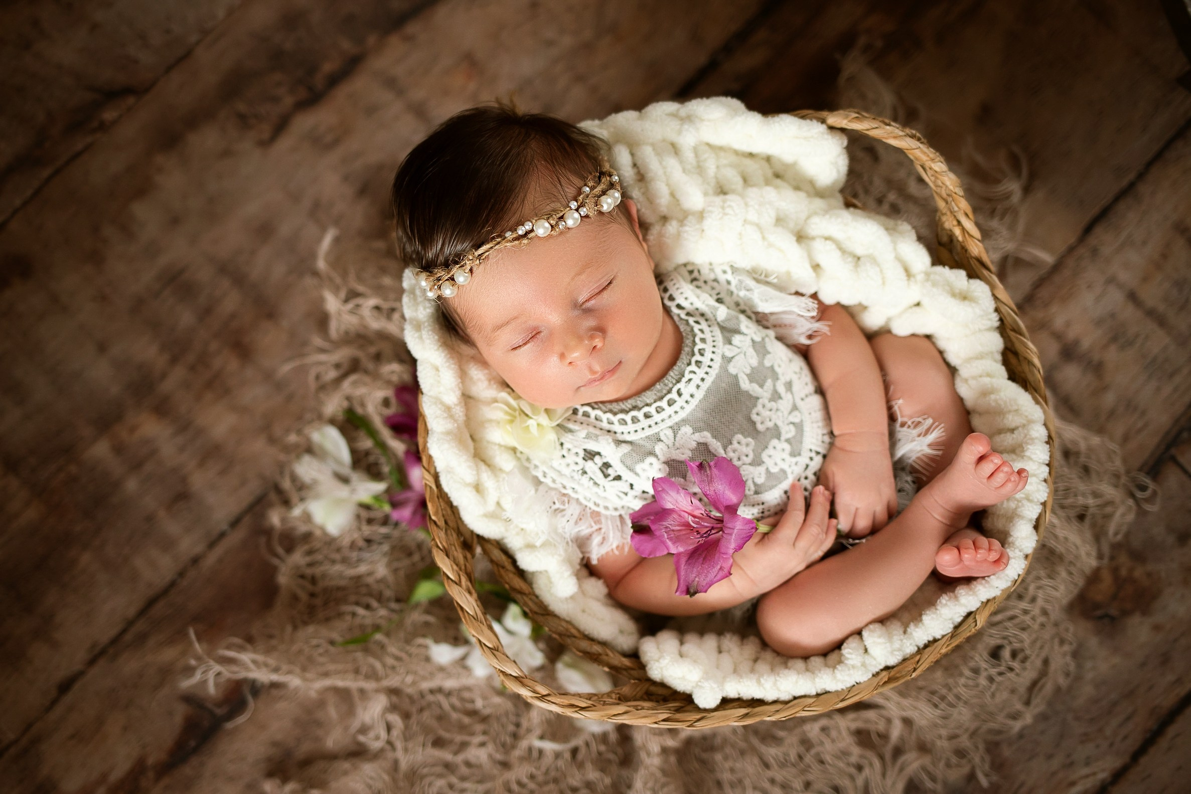 Фотосессия новорожденного. Фотограф новорожденных в Новосибирске